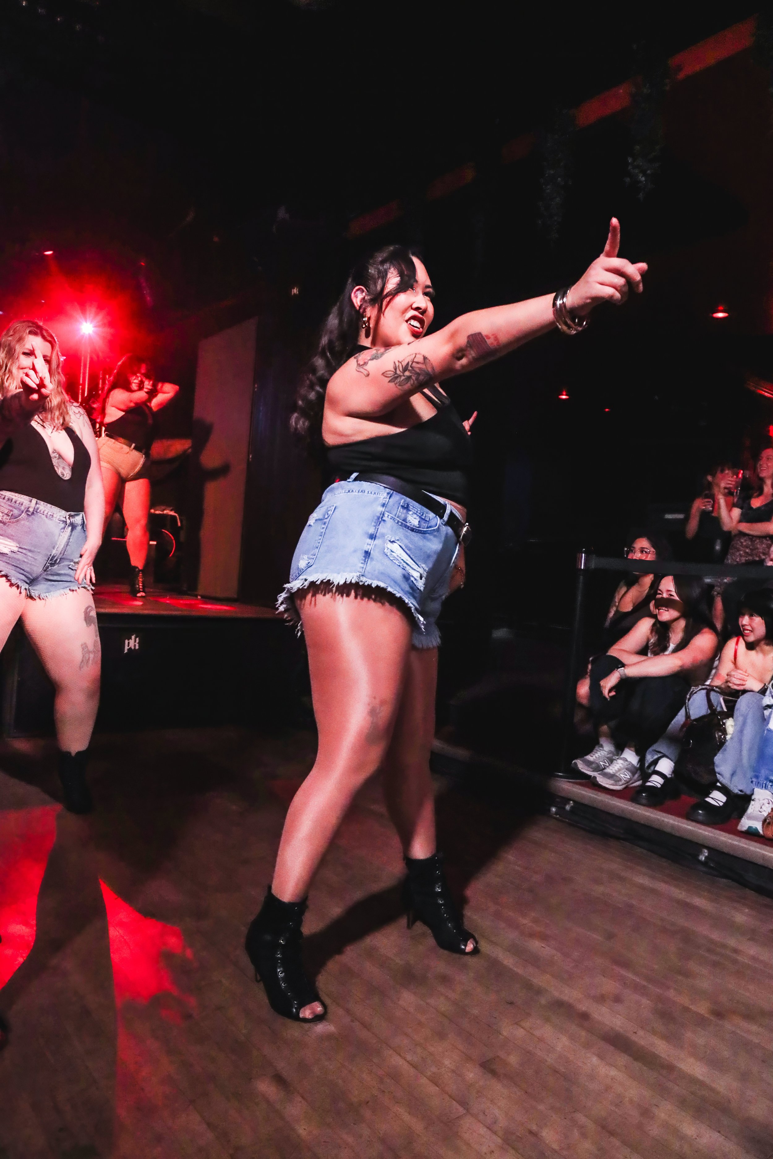 redroomdanceAH4I8415.jpg