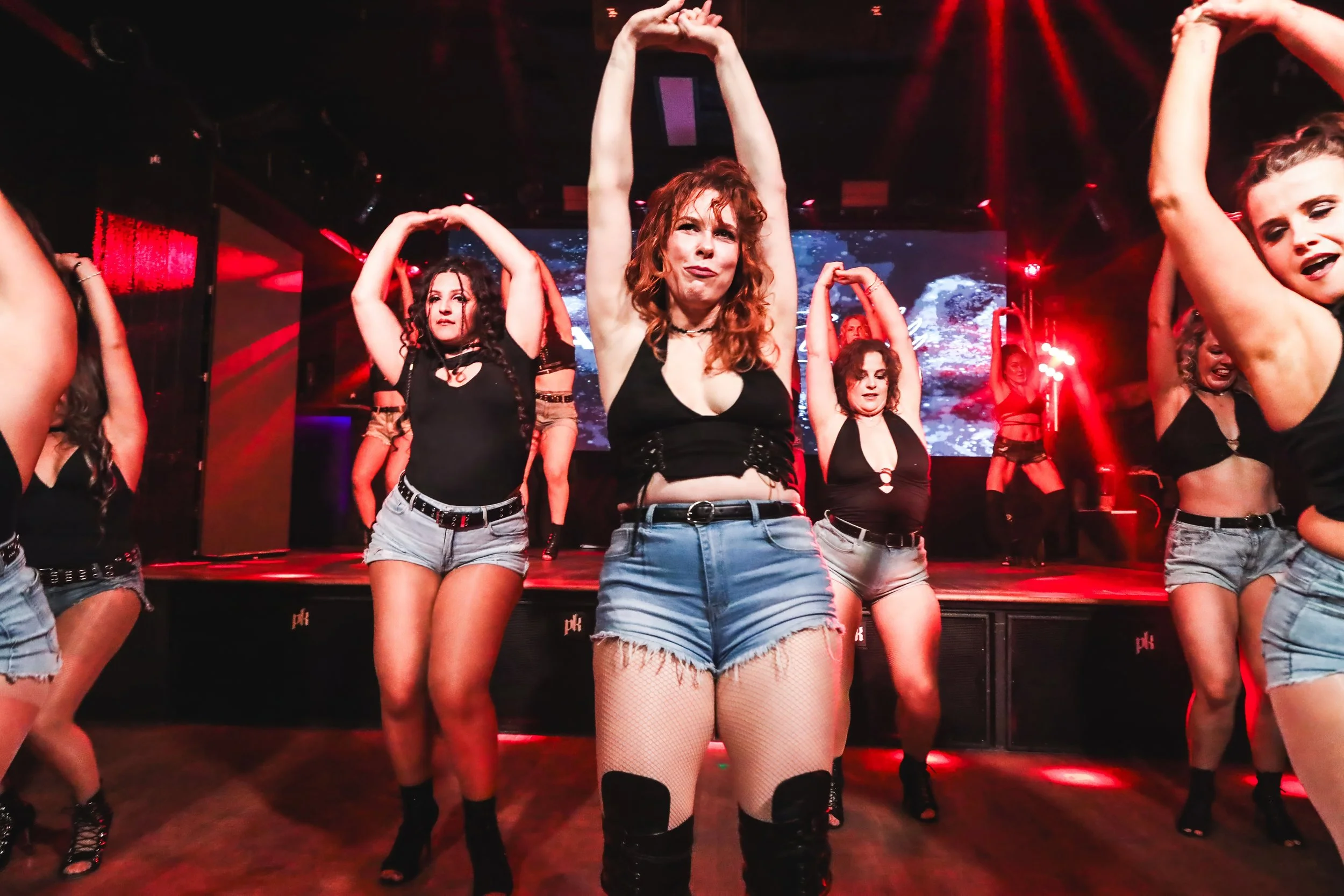 redroomdanceAH4I8508.jpg