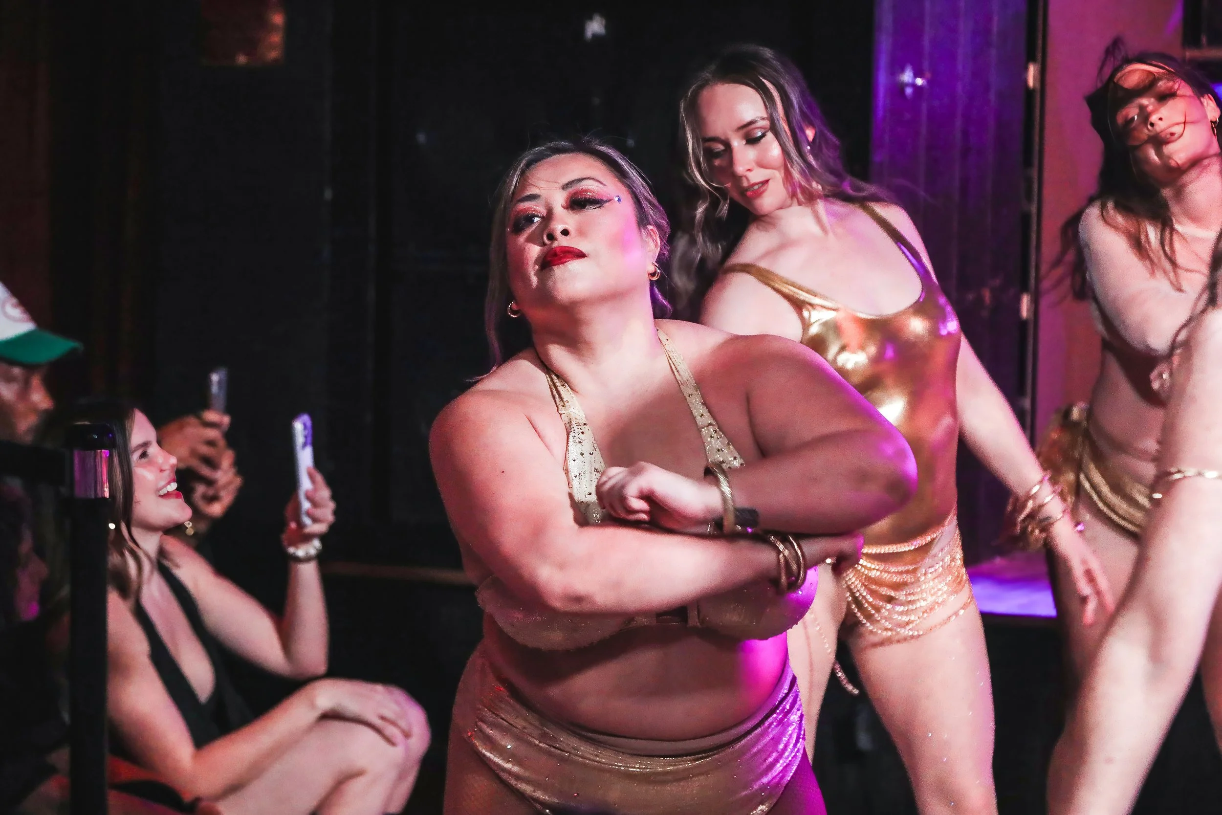 redroomdanceAH4I1002.jpg