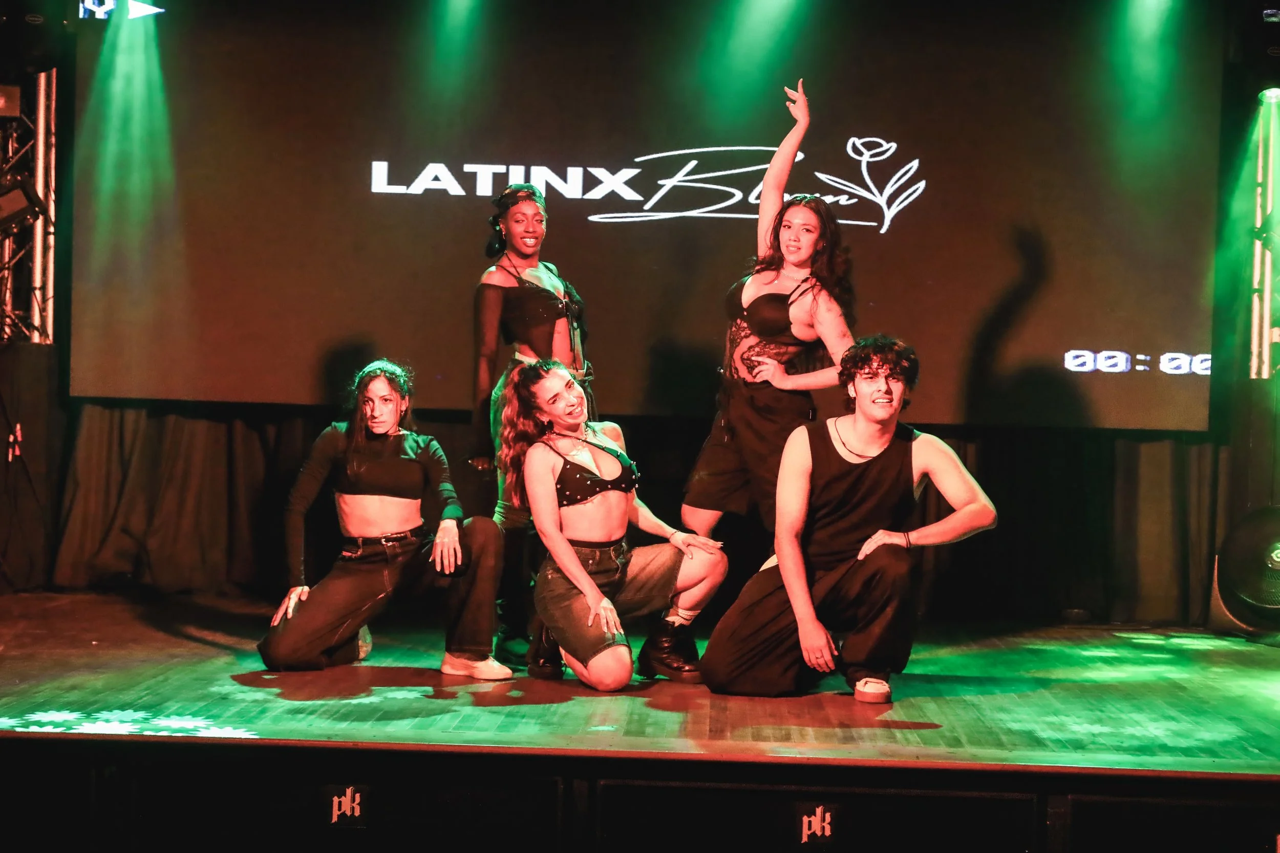 redroomdanceAH4I9886.jpg