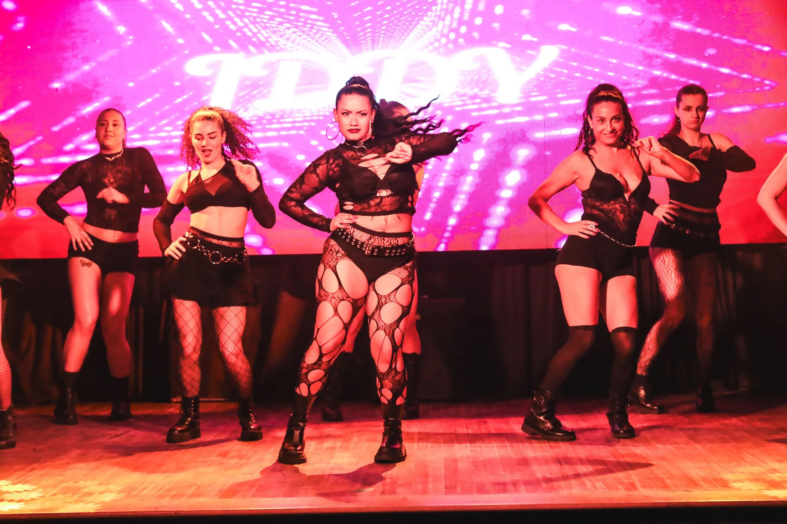 redroomdanceAH4I8732.jpg