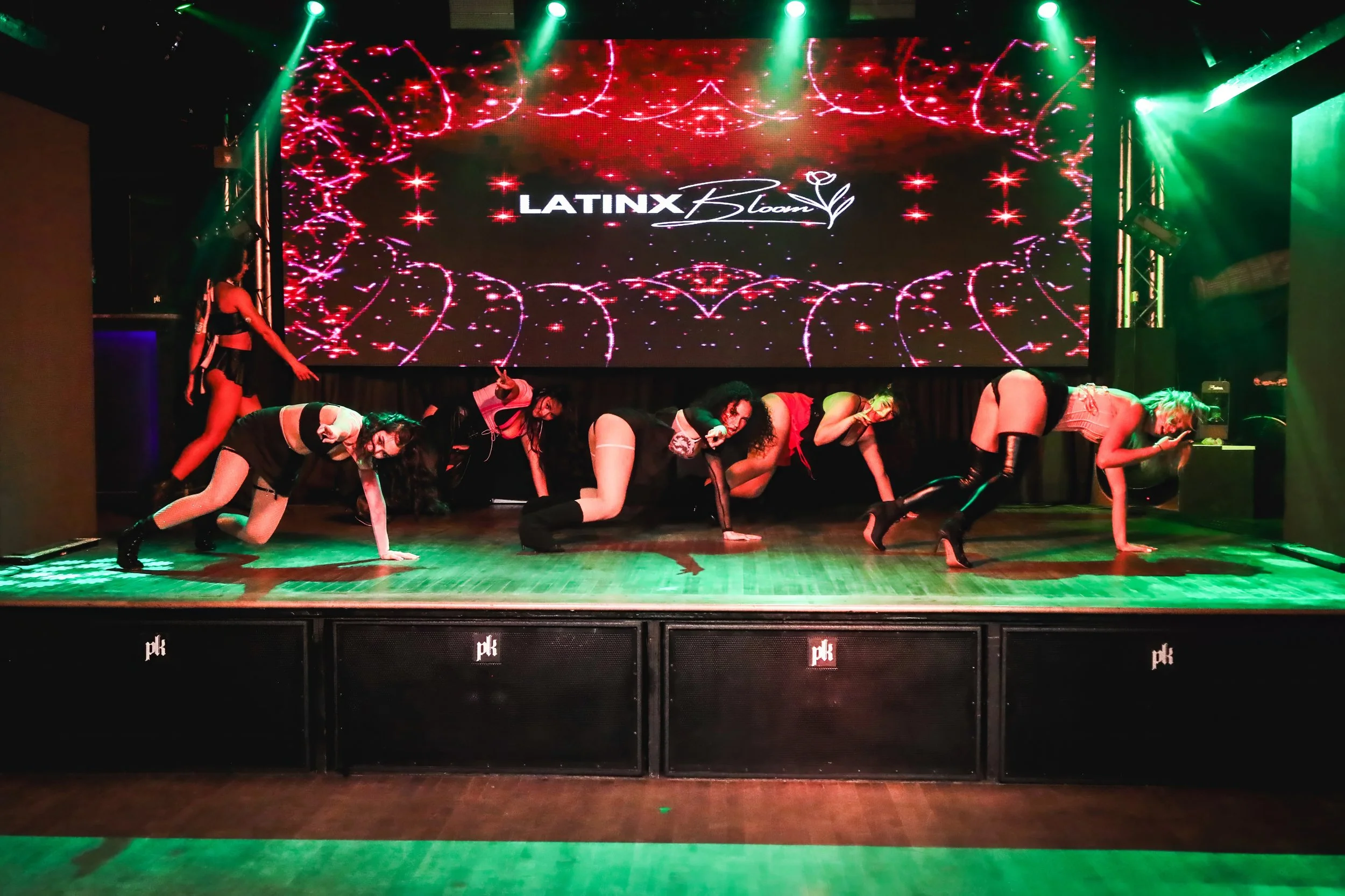 redroomdanceAH4I9083.jpg