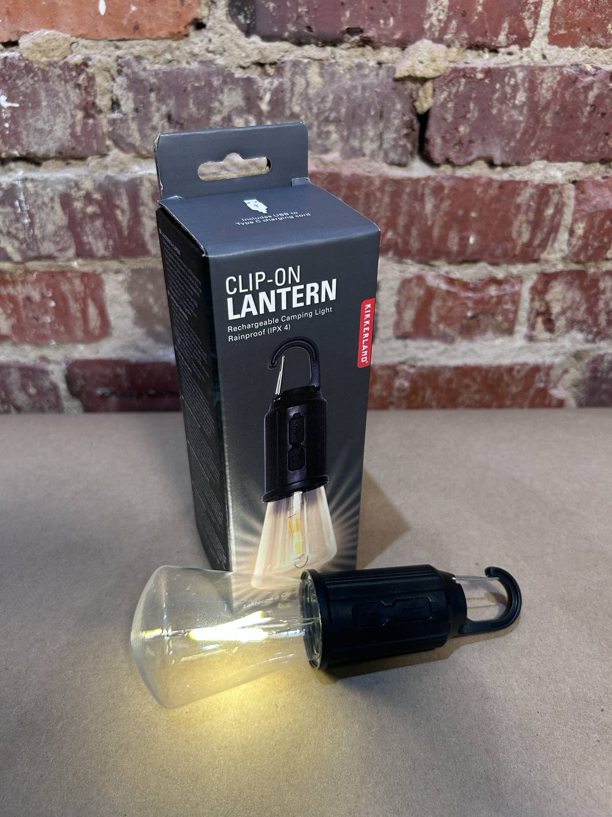 clip on latern on.png