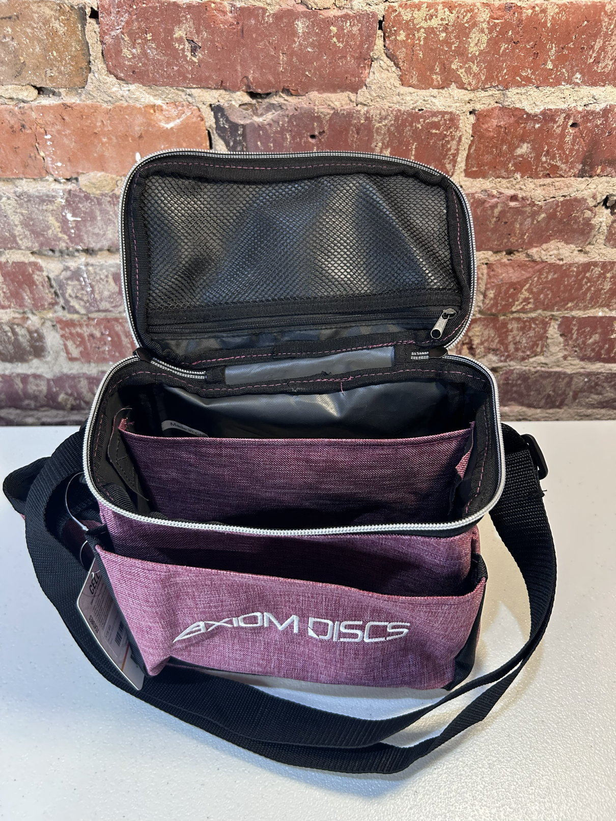 axiom heather red open.png