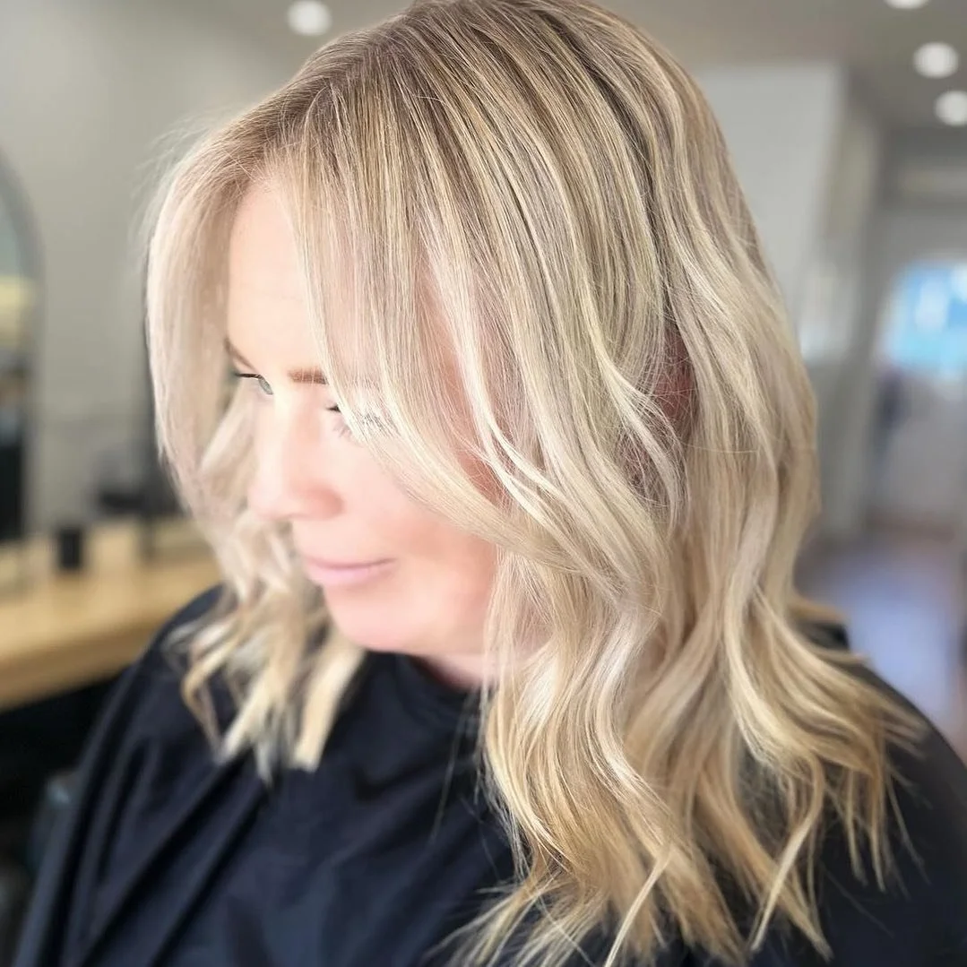 Beautiful blonde by @illuminating_hair ✨

Stacey is in the salon Monday-Friday 
Online booking available!
Check out her profile below 👇🏼 

@illuminating_hair 
@illuminating_hair