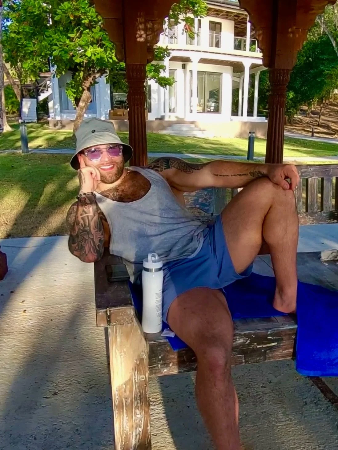 I am not shaped by how I am seen through your perception but by what I have come to know of myself.

These people. These connections. This week. All the love. All the work. All the gratitude. 

Agradecido por ti, Costa Rica. 🙏 🧘 🪬