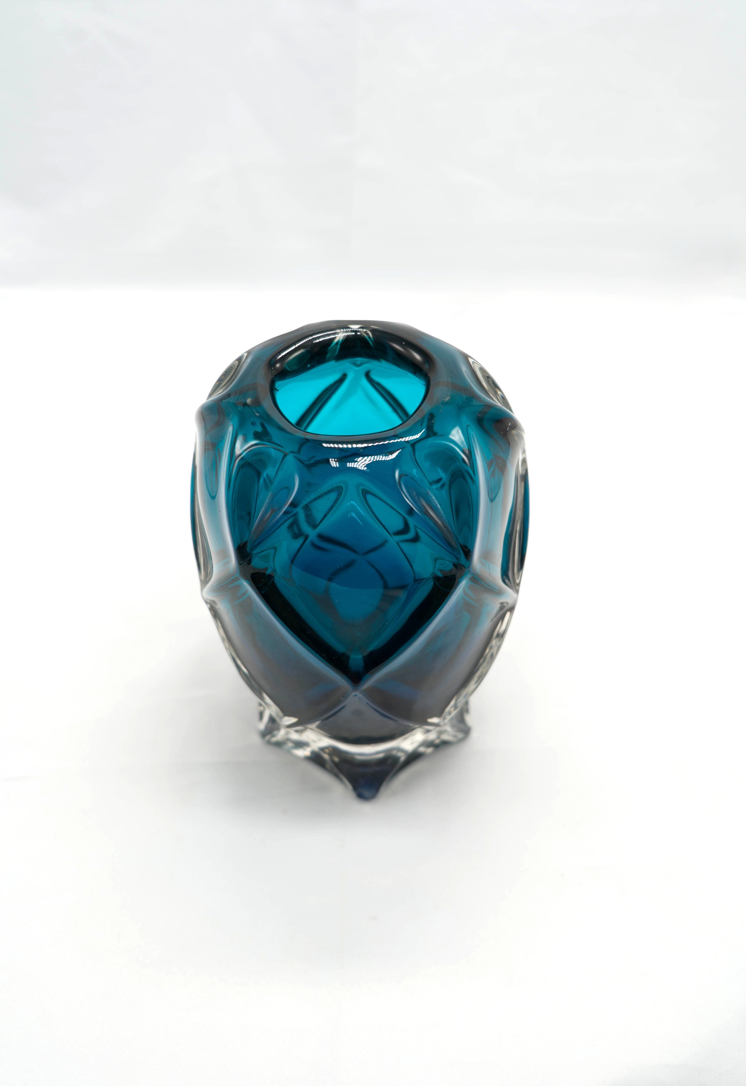 Murano Sommerso diamond cut vase.
