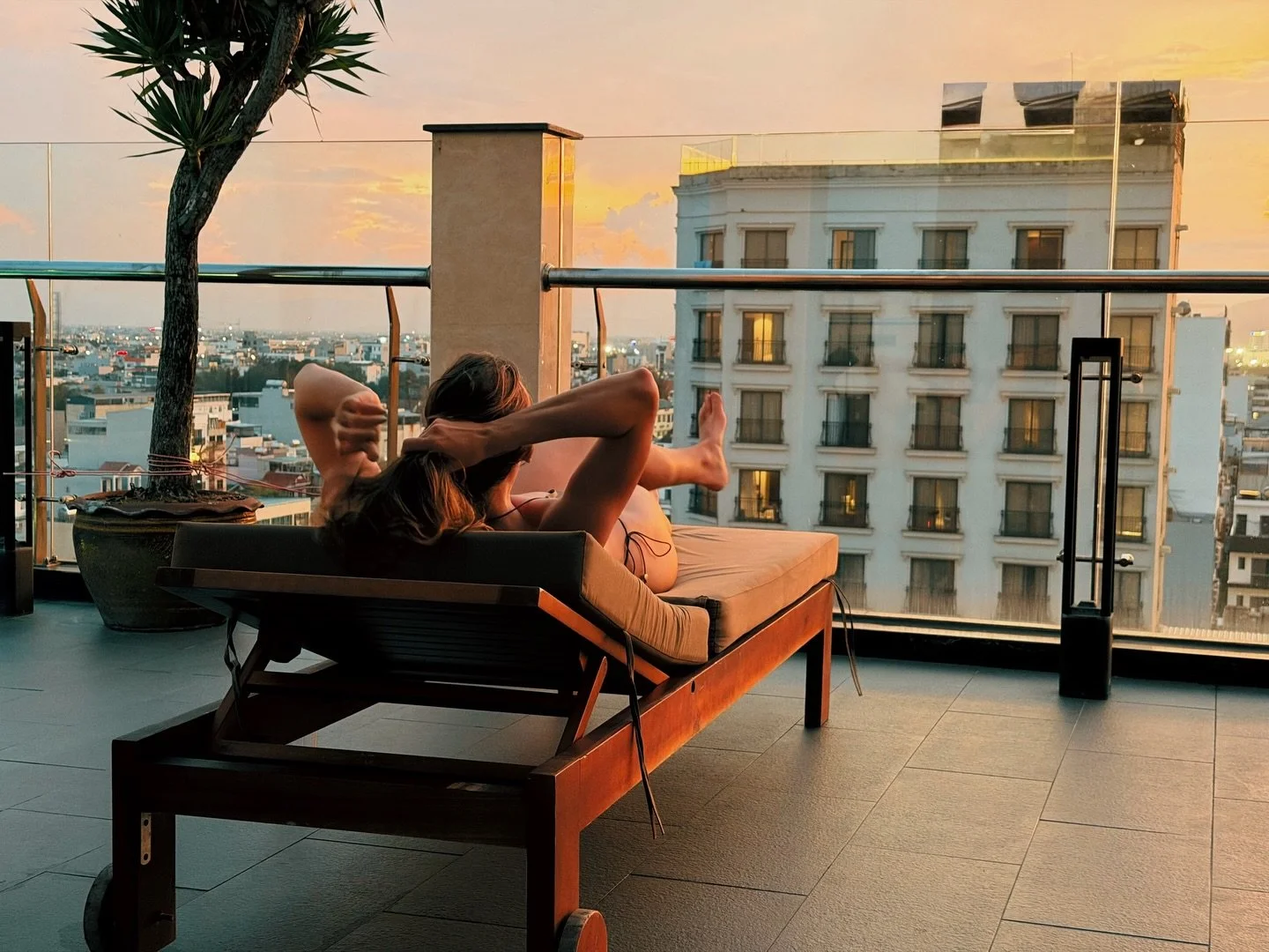 Life Lately ☁️

Floating for a while. Soaking up what we can in Da Nang. 

My days look a lot like:
Cafes (you don&rsquo;t like one.. walk down the block, you&rsquo;ll find another🙃) 
Gym (@tamtaygym is a great choice)
Playing pool (so many billiard