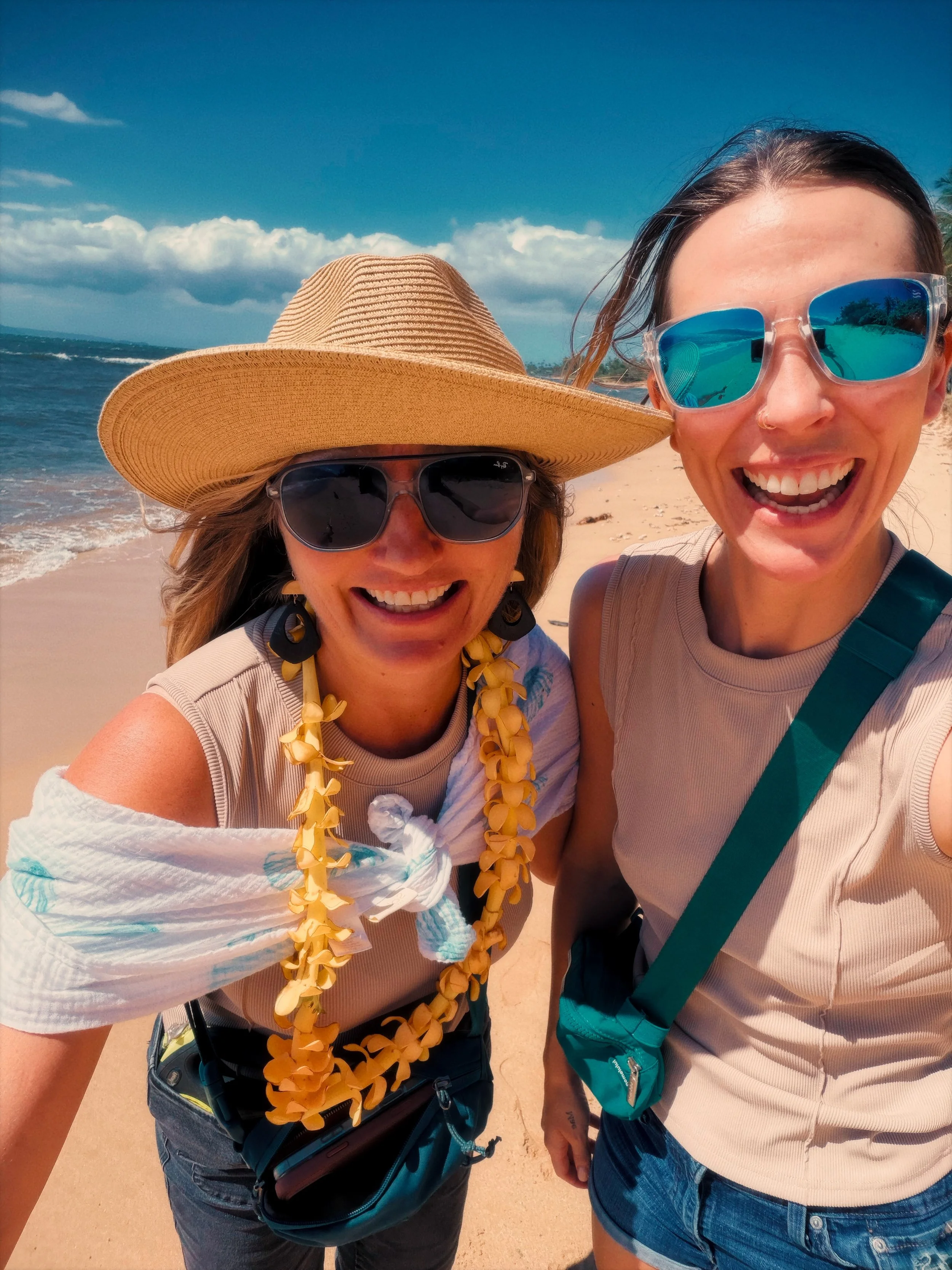 Beach Walks.
Long Talks.
Laughing until we cry.
I sure missed @dawndowellbrendgard 
💙💛

#mauihawaii #maui #friendship