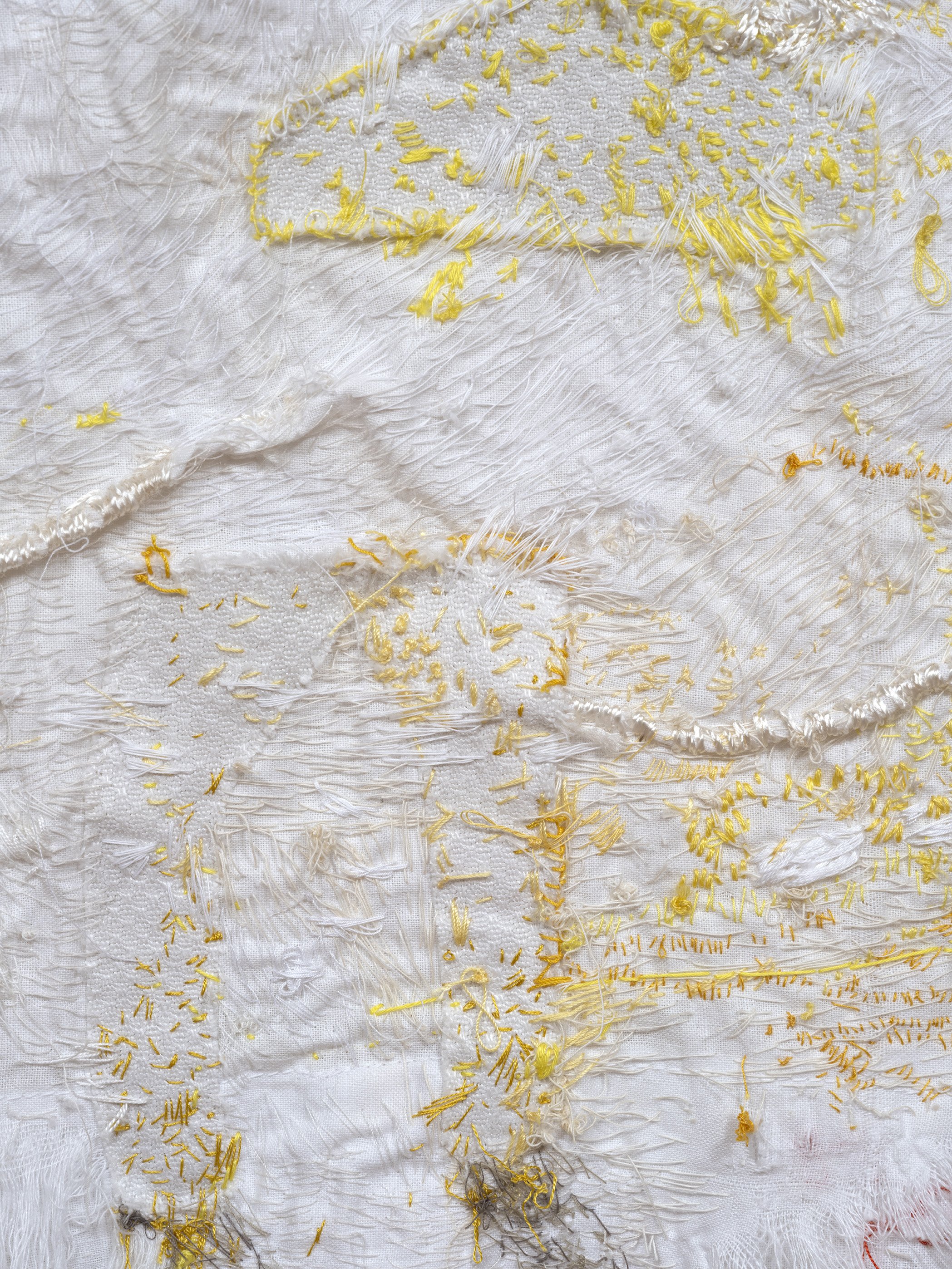 Close up
‘Finding home’
2024-2025
Antique pillowcase, cotton and silk thread
72 x 41 cm