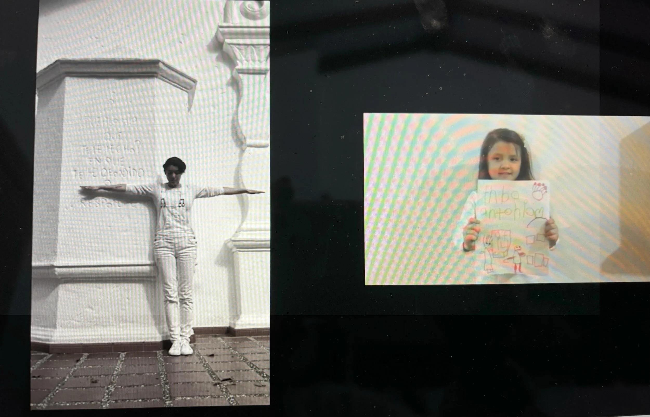 Brazos en cruz, detalle.jpeg