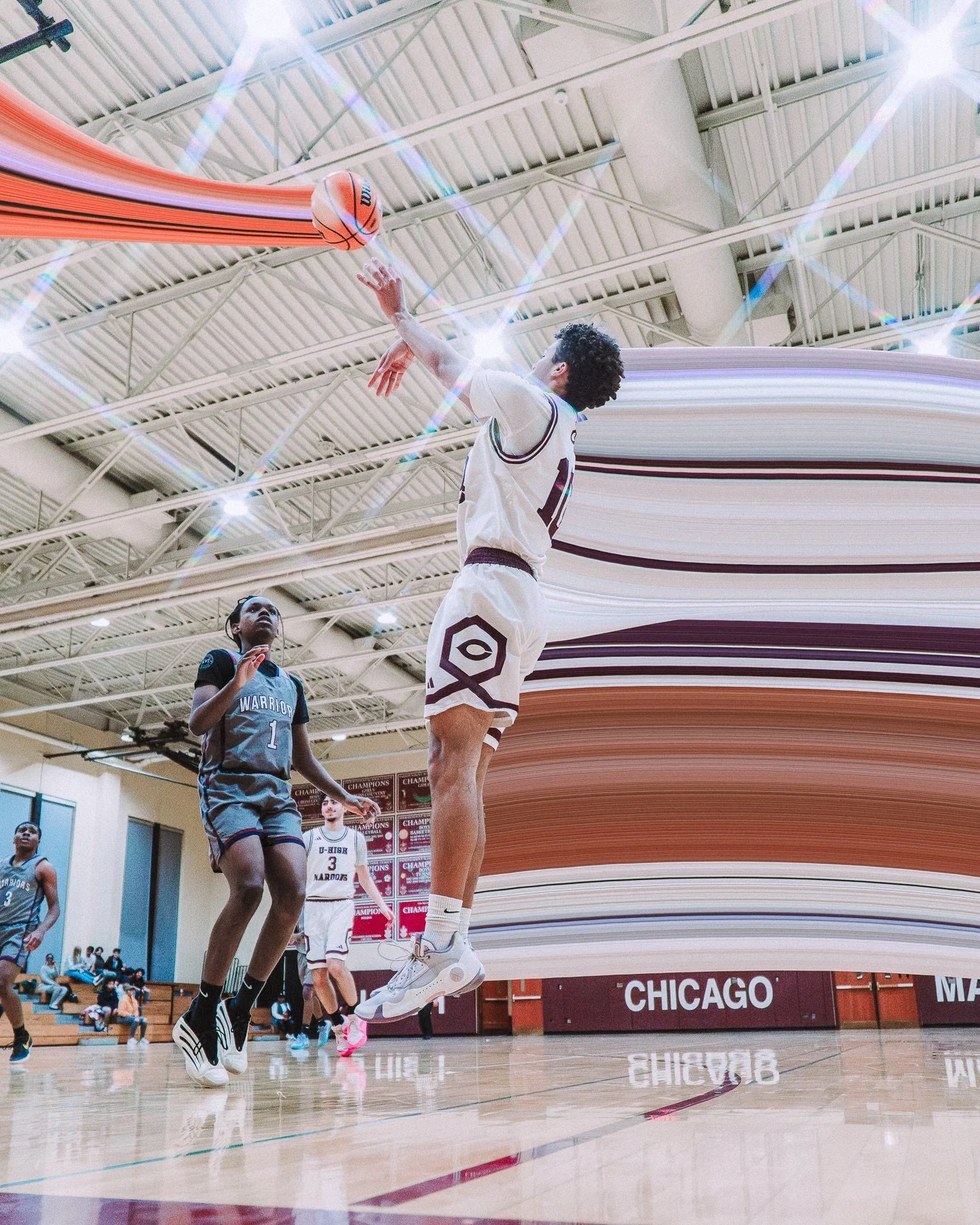 Lab vs Woodlawn 🏀| 7 DAYS UNTIL MY BDAY🥹🎉| @uhighmbb @uhighbasketball 

-
-

#basketball 
#sportsphotography 
#sportsphotographer 
#fyp #photographer