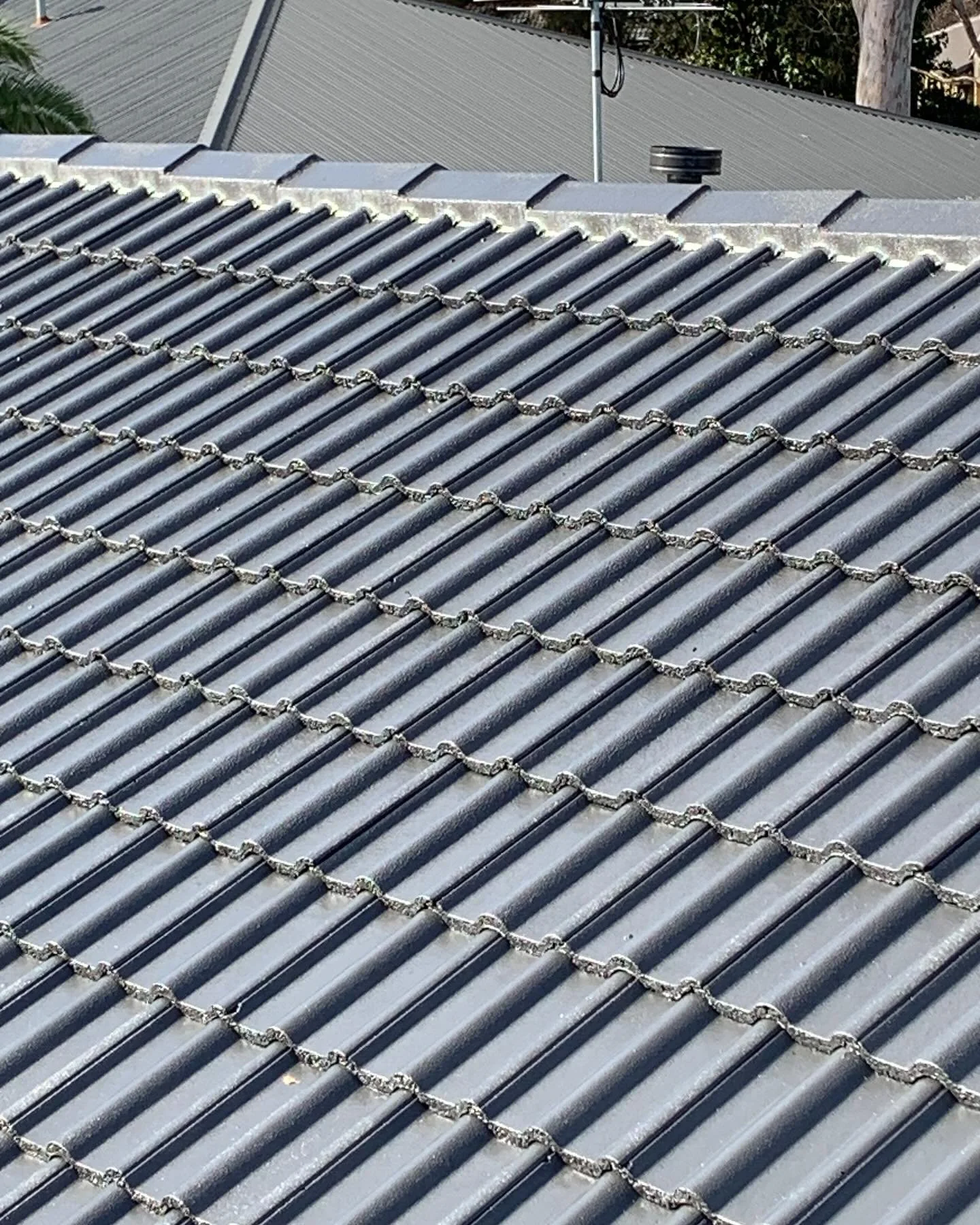 Monument colour been applied on this roof