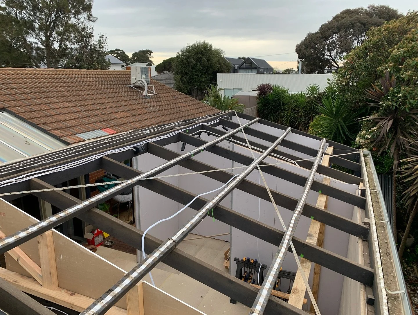 Monthly action
#roofing #roofrepair #roofrestoration #viral #mornigtonpeninsula #highquality #goodbloke