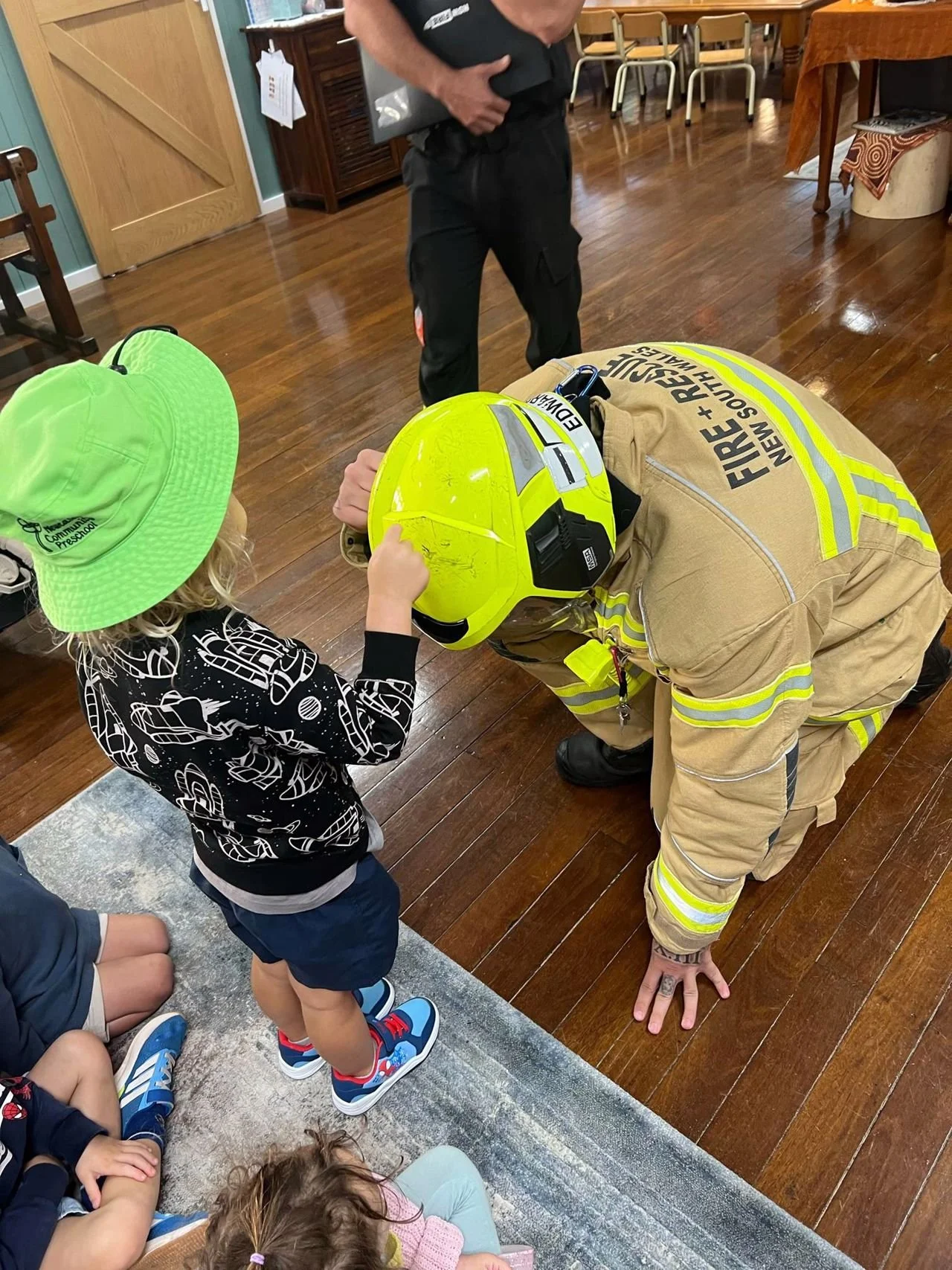 𝓕𝓲𝓻𝓮𝓯𝓲𝓰𝓱𝓽𝓮𝓻 𝓿𝓲𝓼𝓲𝓽 𝓽𝓸 𝓹𝓻𝓮𝓼𝓬𝓱𝓸𝓸𝓵