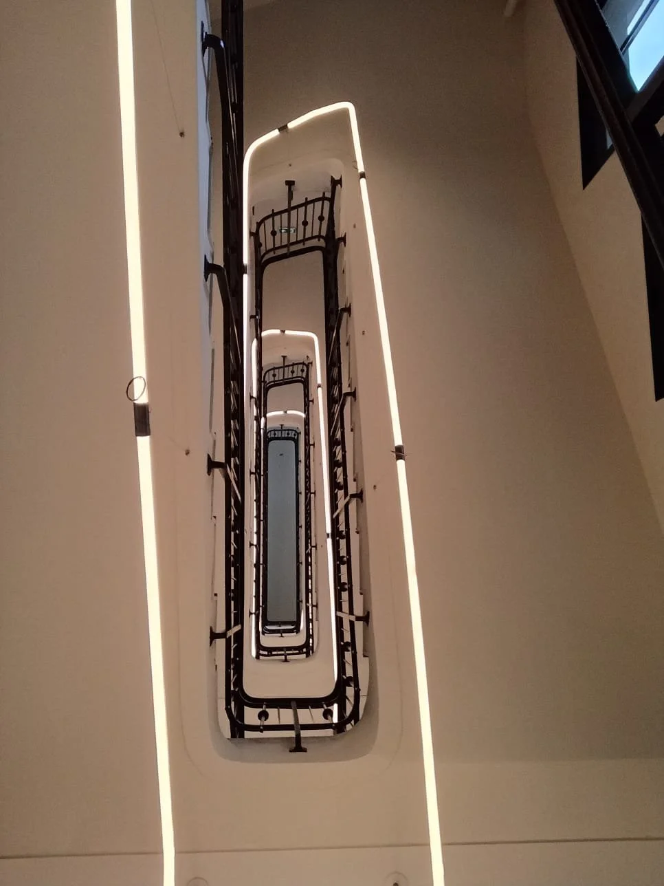 Immagine WhatsApp 2025-06-26 ore 18.08.30_46e8bd2e.jpg