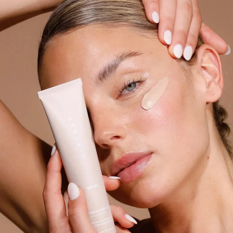 Mineral Mousse SPF50+ — Airyday