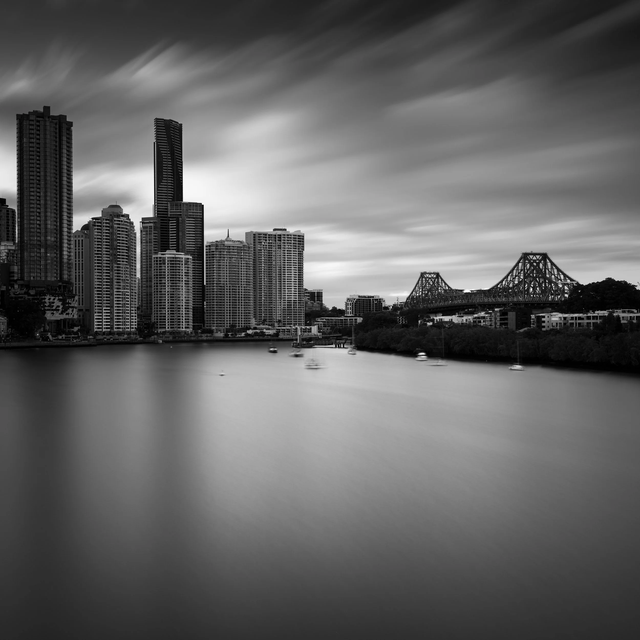 Black and white photo of Brisbane's cityscape
