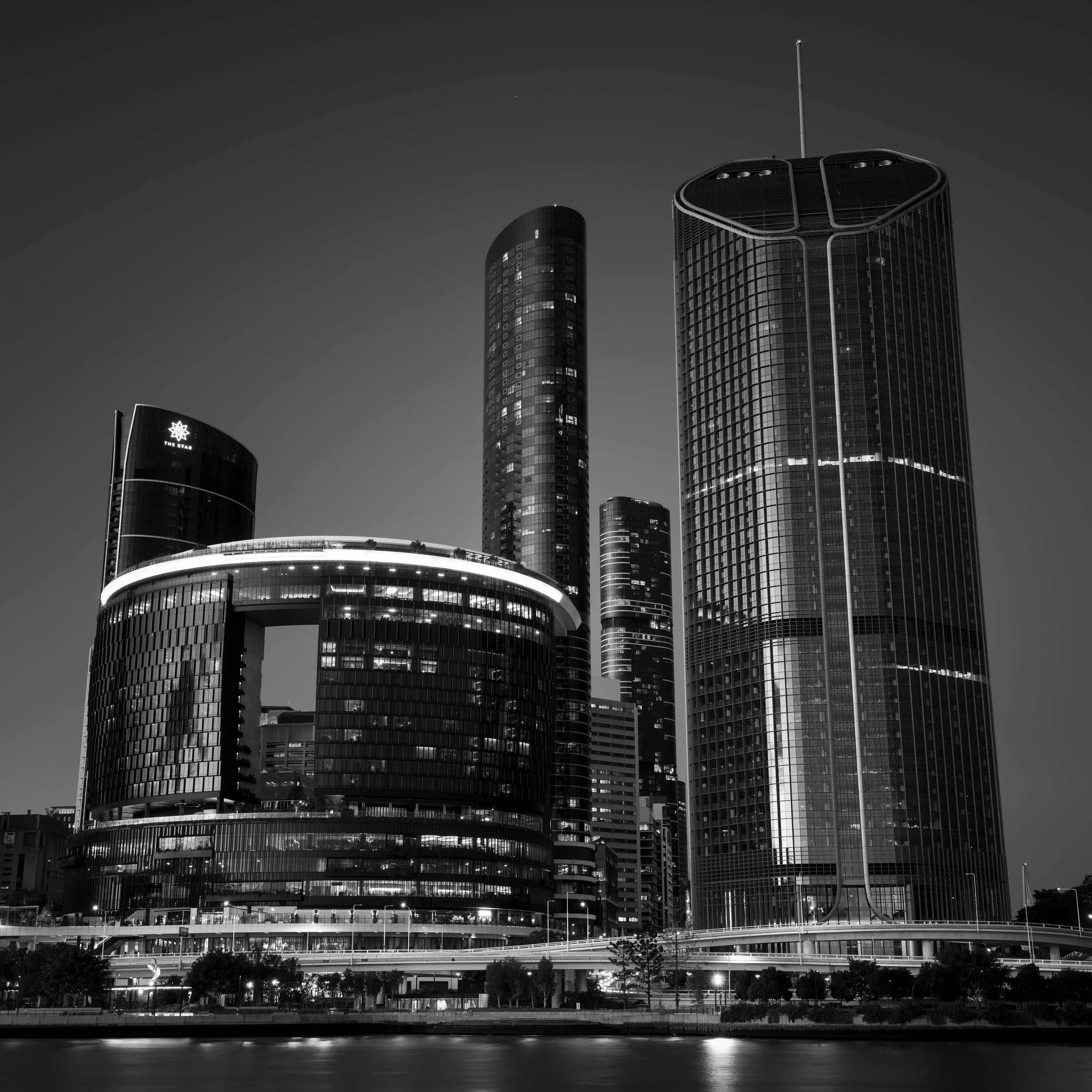 Black and white photo of Brisbane's cityscape