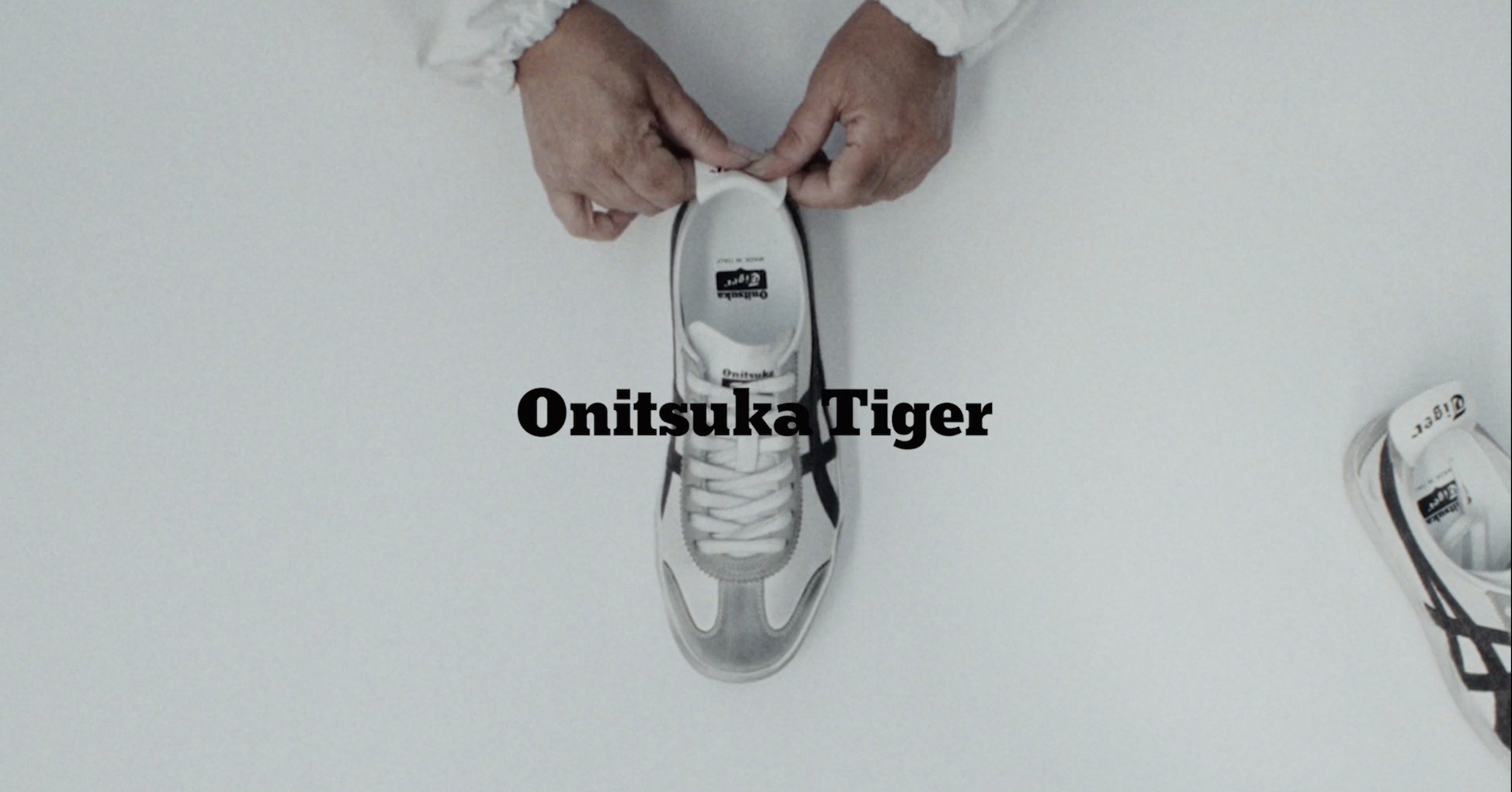 ONITSUKA TIGER