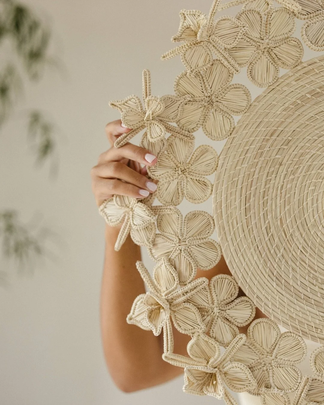 For those opening their homes this season.
Hosting is an act of care, a quiet devotion to creating space for others to gather, rest, and feel held.

It lives in the small moments: setting the table slowly, choosing pieces with meaning, letting the at