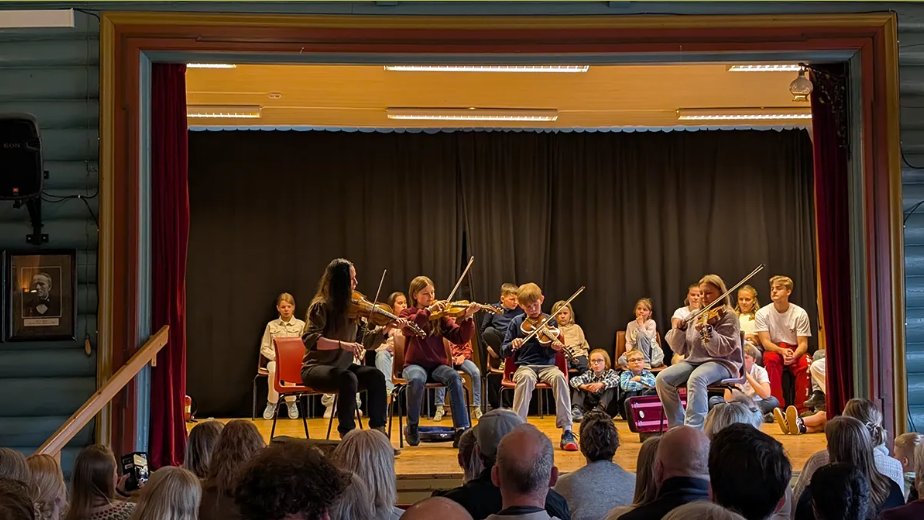 Folkedanskveld for 3.-7.klasse