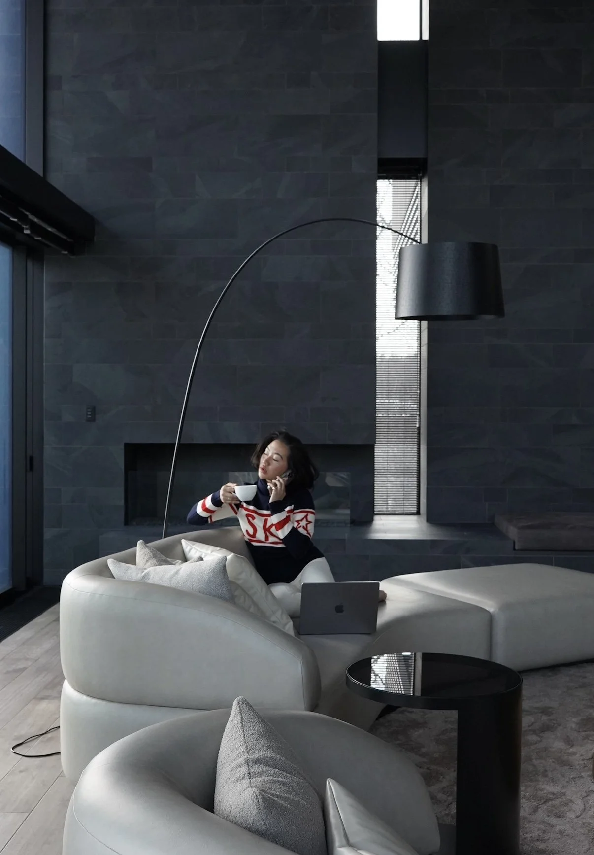 Thegreylayers IG corniche hirafu chalet living room coffee.jpg