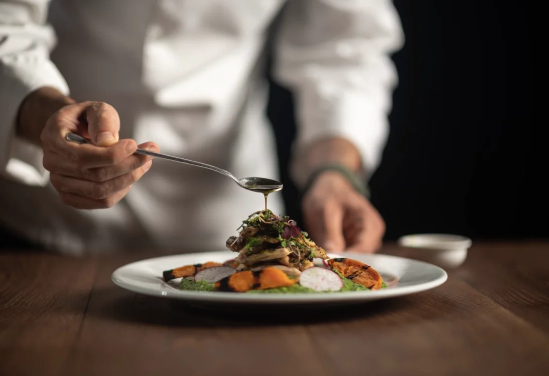 Corniche Luxury Chalet in Niseko, Private Chef Service