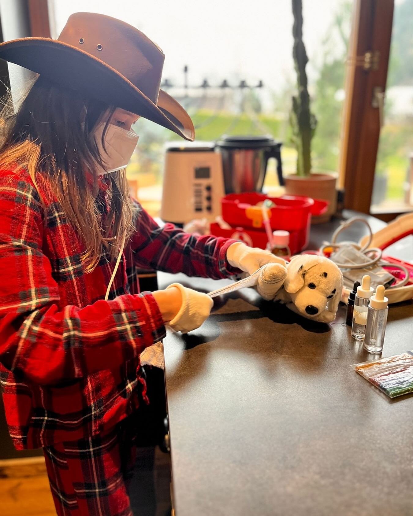 Un cowboy v&eacute;t&eacute;rinaire!!! 🤣🤣🤣🤣