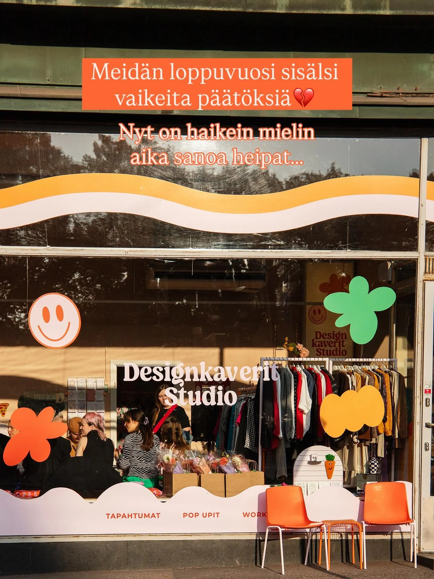 Meid&auml;n loppuvuosi sis&auml;lsi vaikeita p&auml;&auml;t&ouml;ksi&auml;, kun jouduttiin irtisanomaan Designkaverit Studio😭🧡

T&auml;&auml; oli meid&auml;n pitk&auml;aikainen unelma rakentaa kohtaamispaikka kaikille kotimaisen designin kavereille