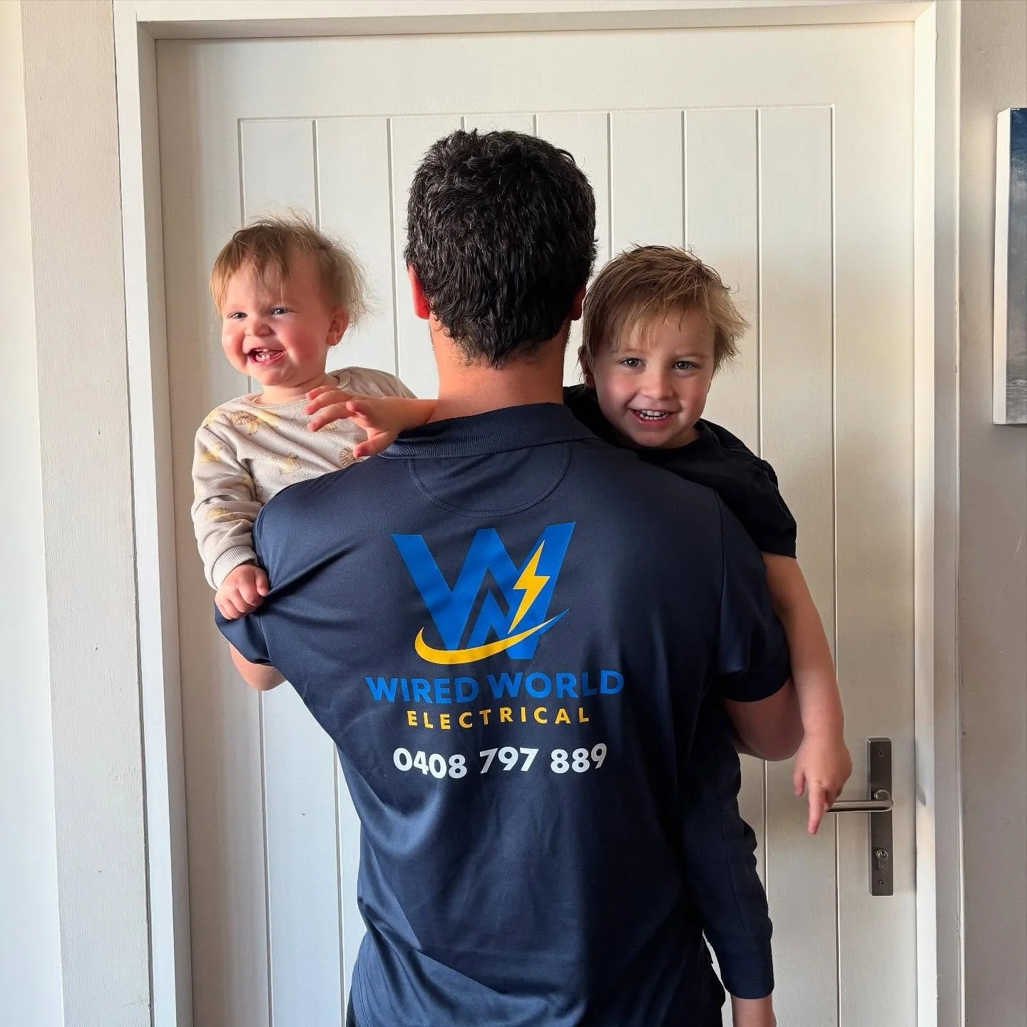 Director and Dad 💙 

#wiredworldelectrical 

#SydneyElectrician #BronteLife #SupportLocalBusiness #ElectricalServices #FamilyBusiness #TradieLife #LicensedElectrician #AuthenticService #poweringsydney