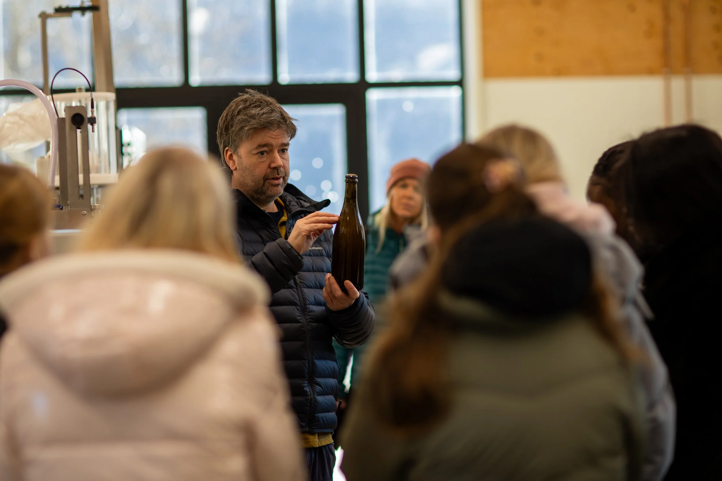 Innsikt i lokal saft- og siderkunst på Ølmheim