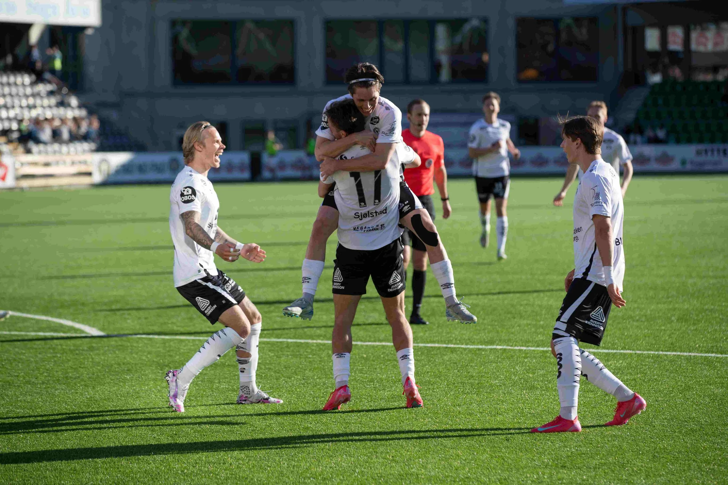Spennande stillingsutlysing: Vil du vera med å løfte Sogndal Fotball vidare?