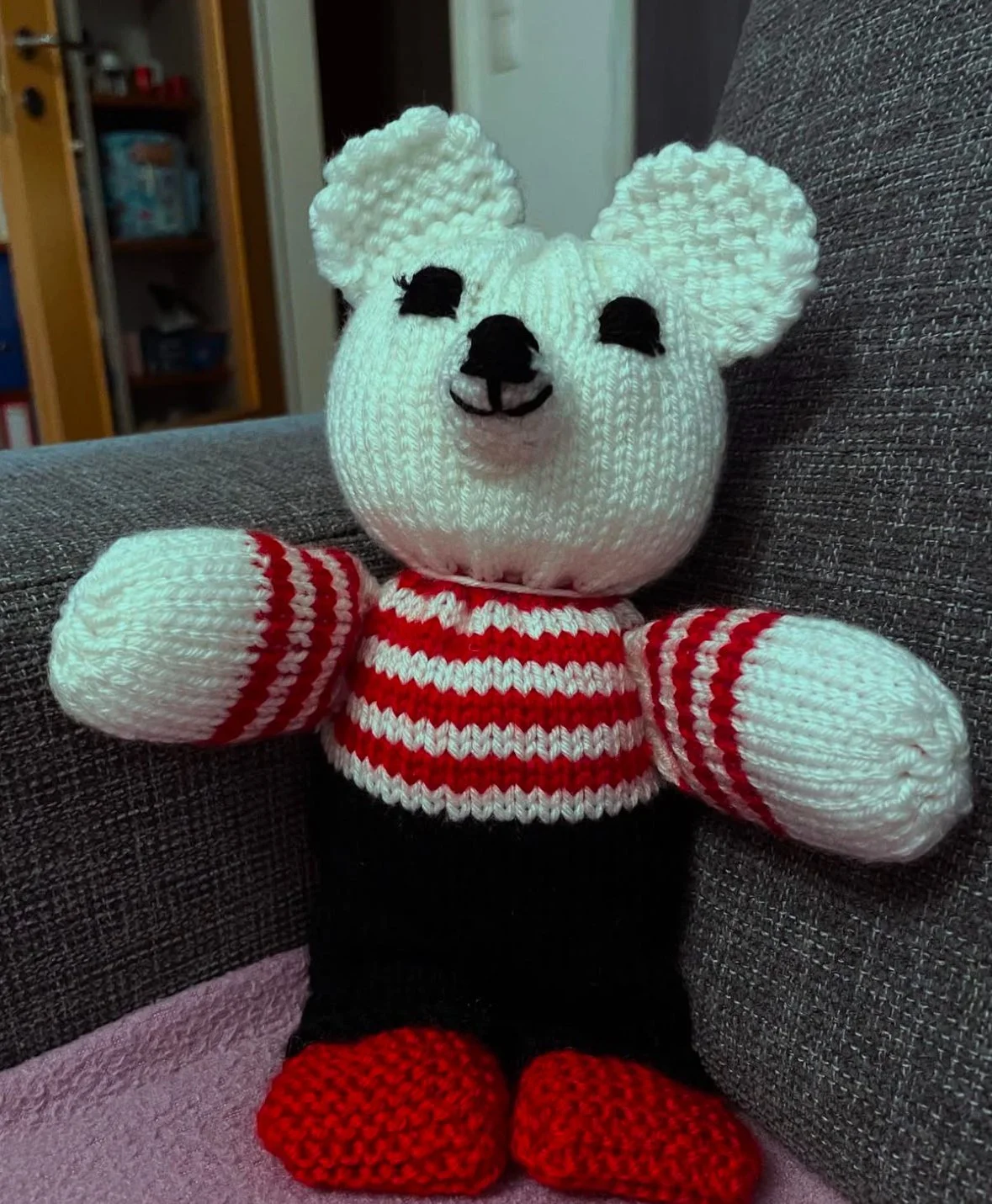 Gestrickter Bär.jpeg