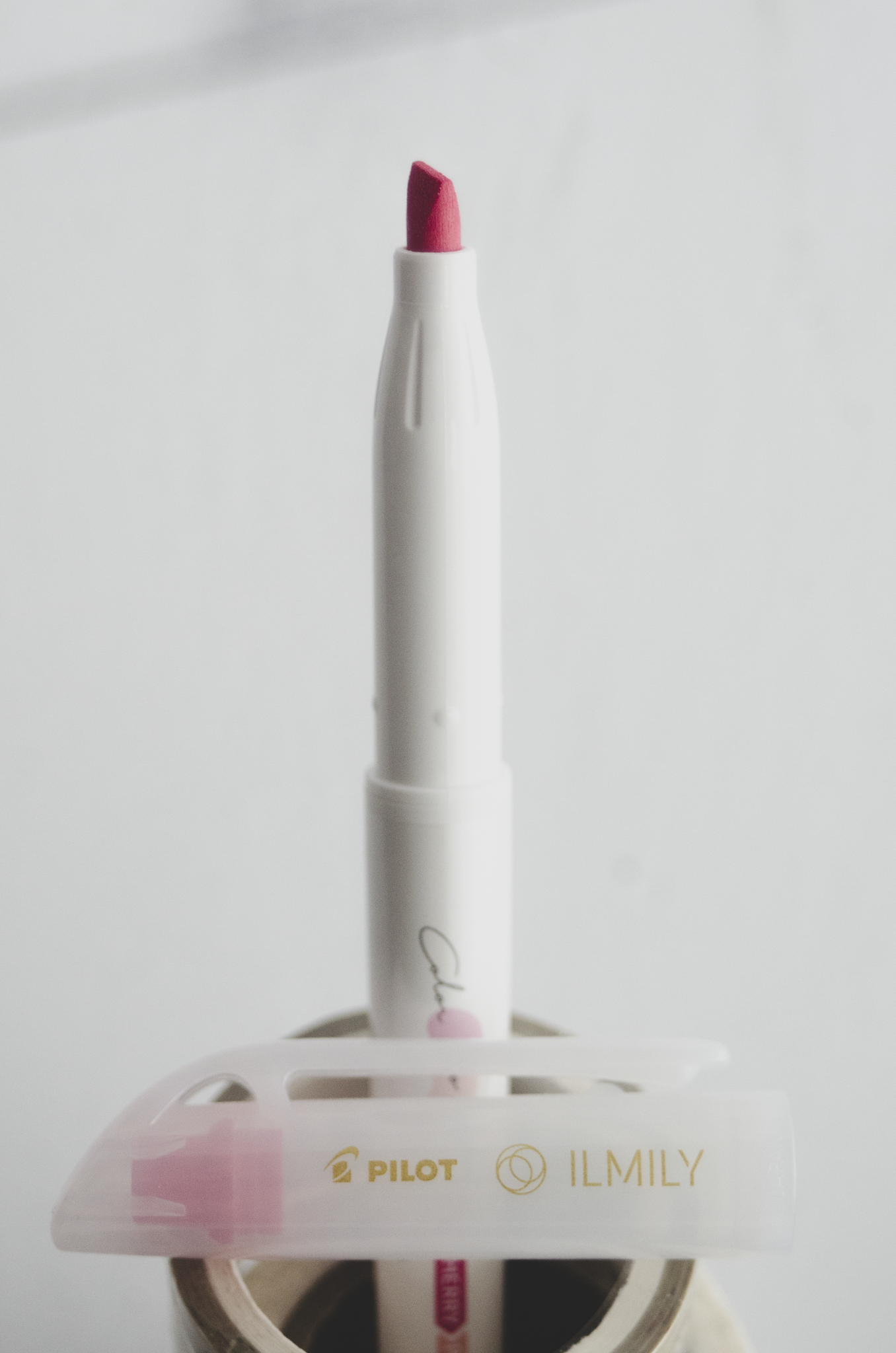 PillotxIlmily Highlighter-1.png