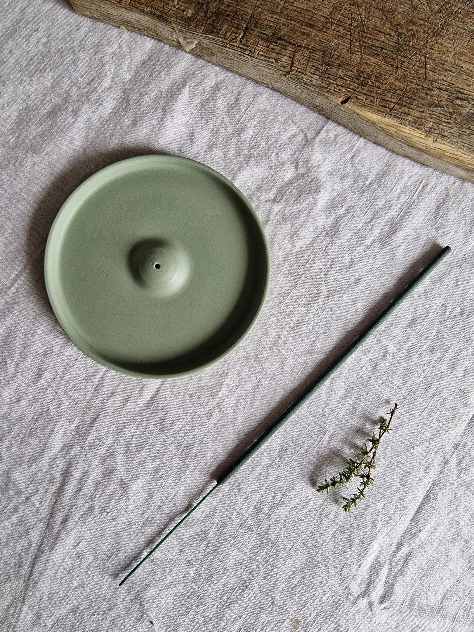 Ceramic Incense Plate - Sage Green