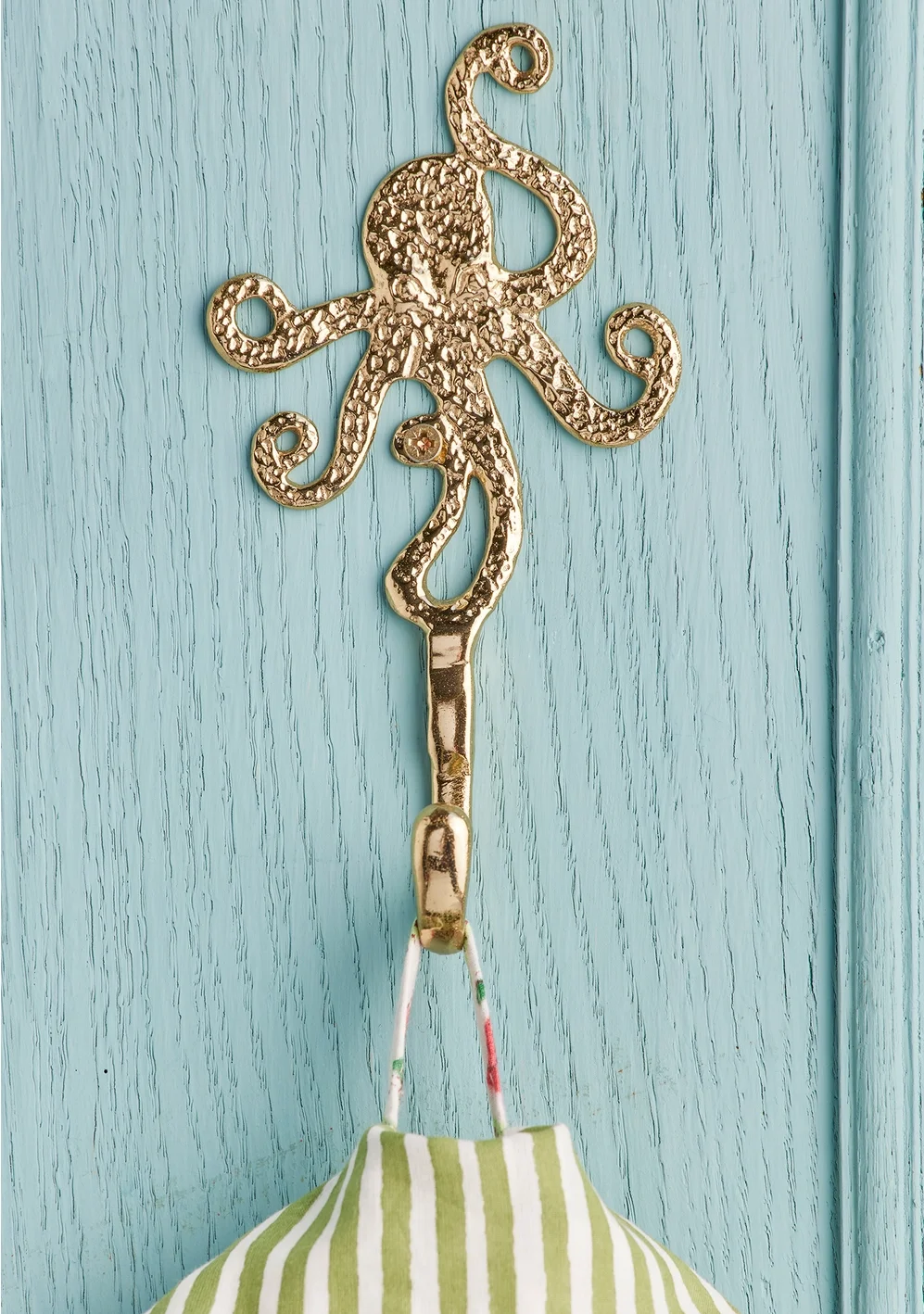 gold-metal-octopus-wall-hook.webp