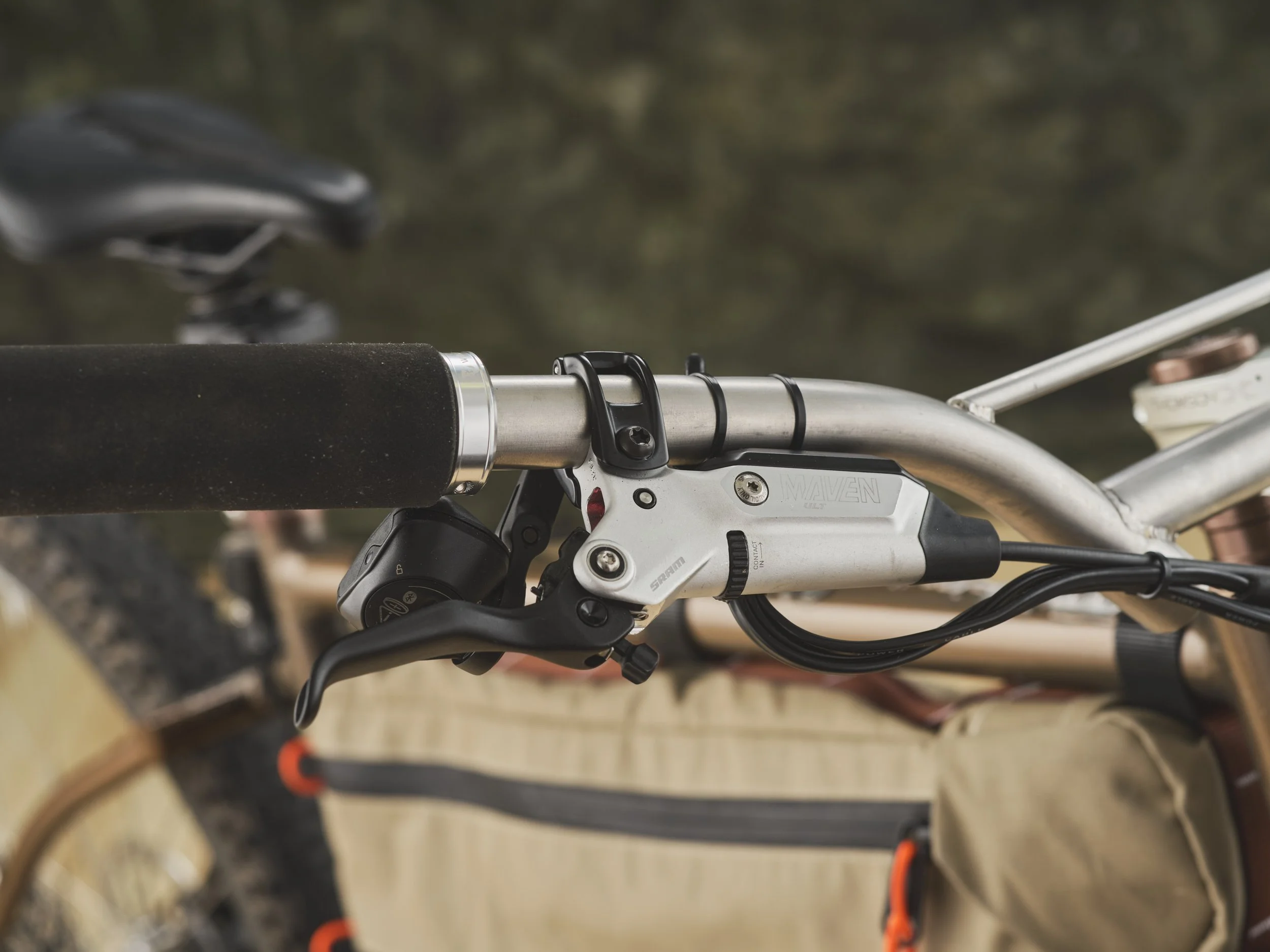 AG-BespokedDresden25-SRAM-Gutter-03.JPG