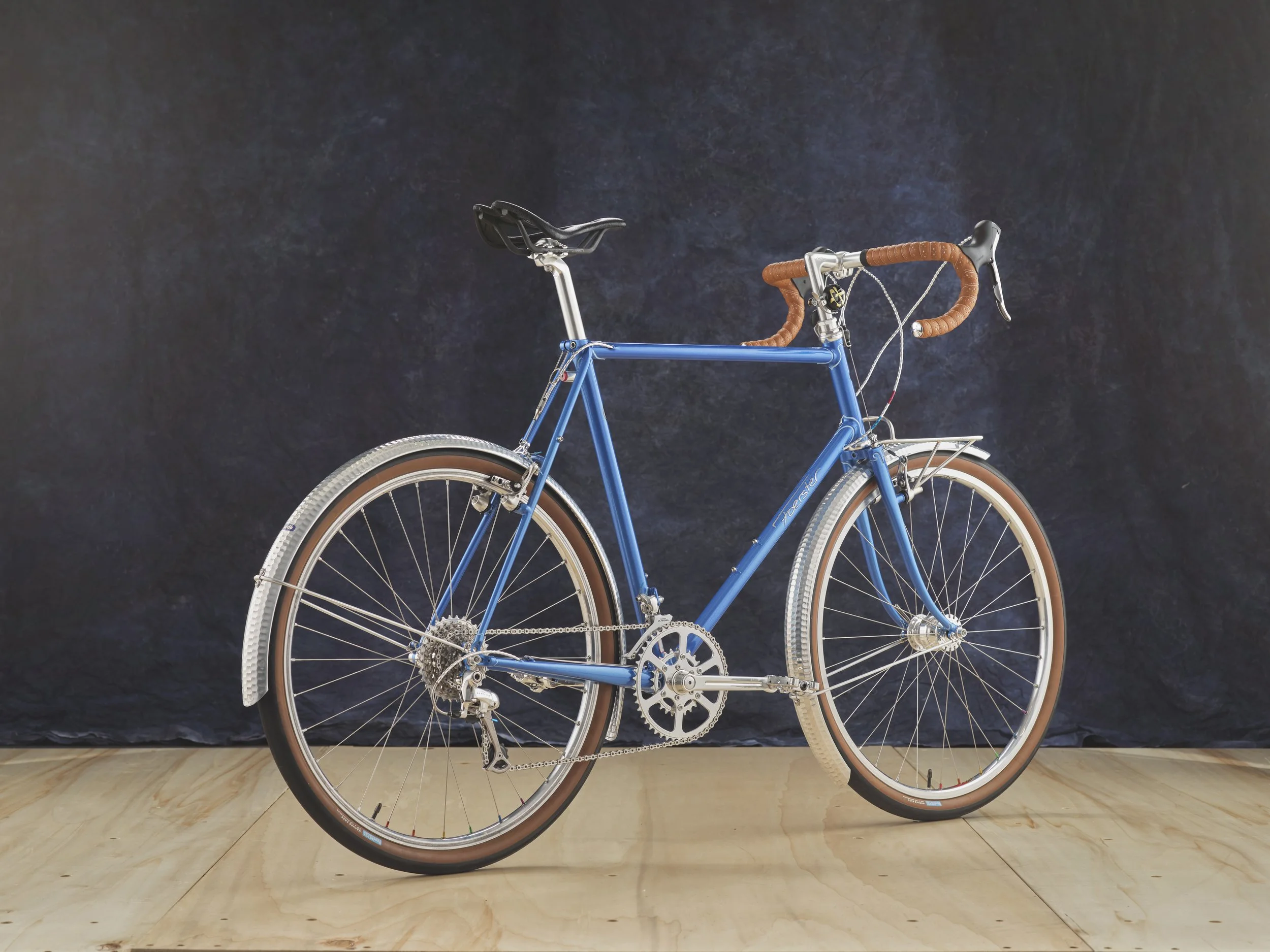 AG-BespokedDresden25-BestShimanoRoadBike-Foerster-02.JPG