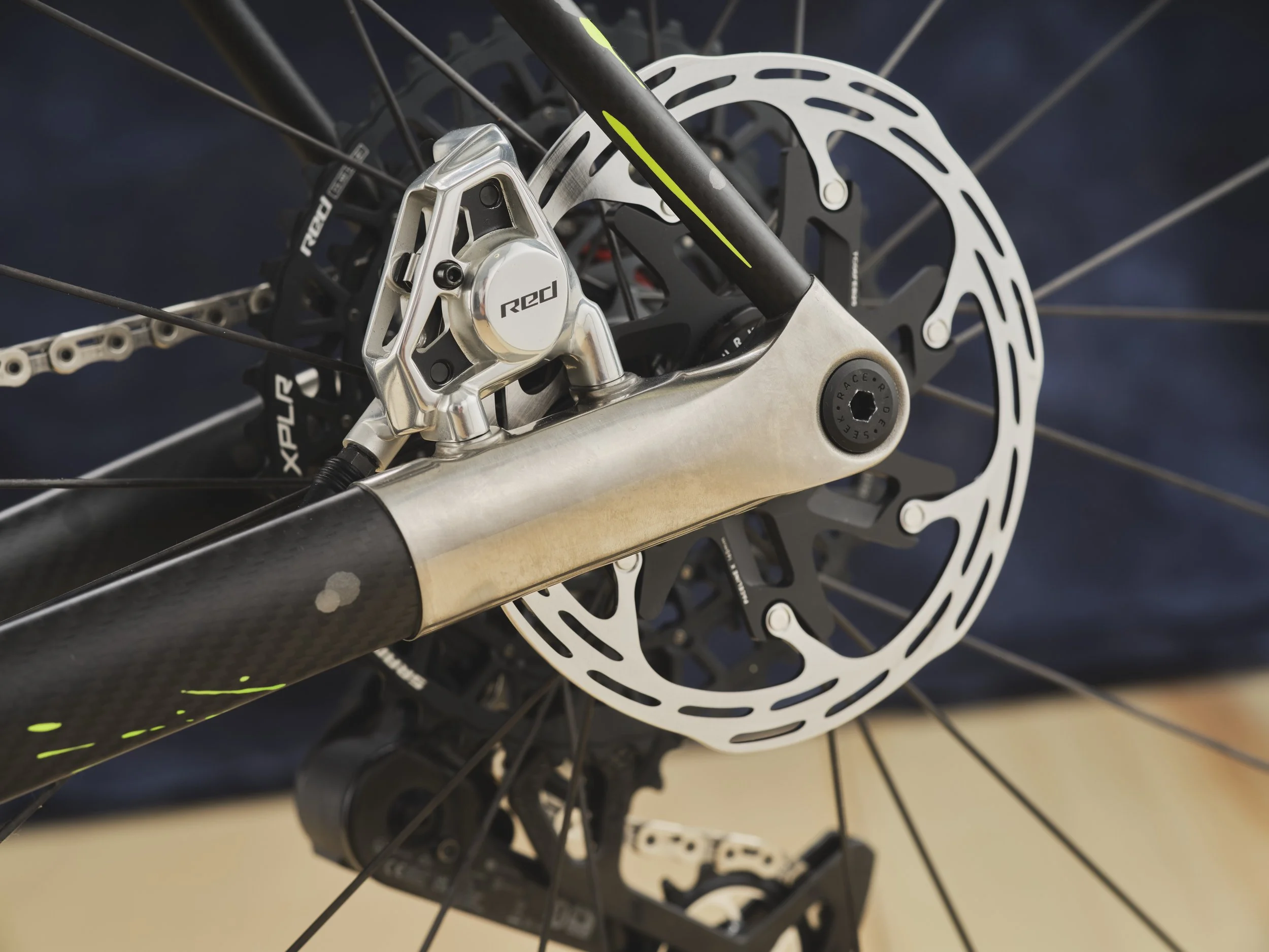 AG-BespokedDresden25-BestGravel-Curve-13.JPG