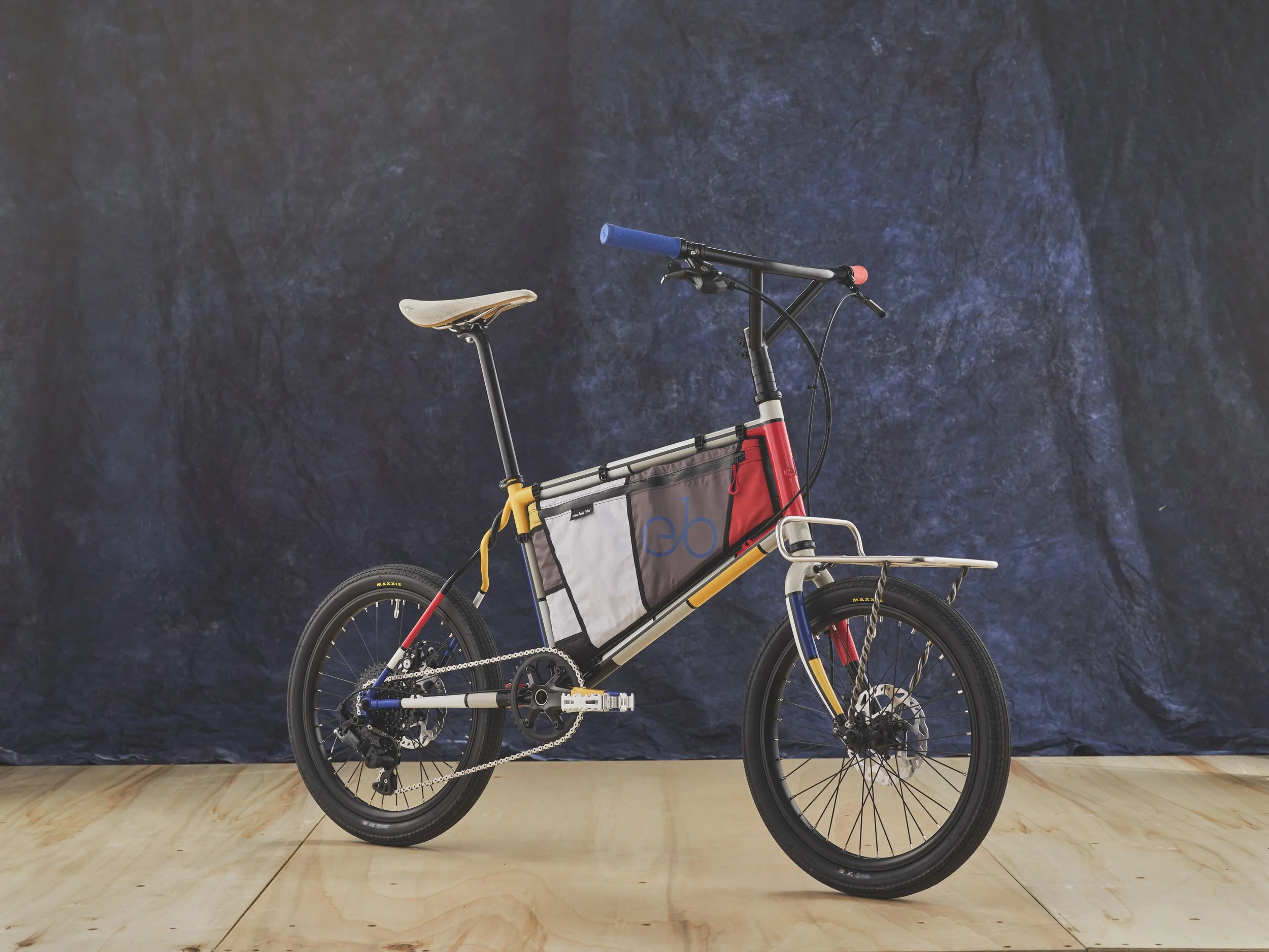 AG-BespokedDresden25-BestBag-EndlessBikes-01.JPG