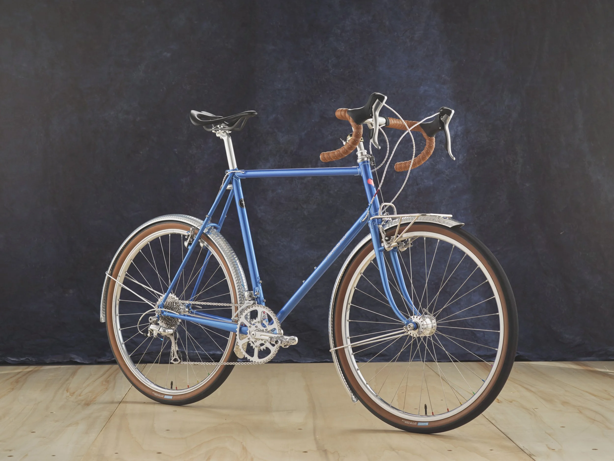 AG-BespokedDresden25-BestShimanoRoadBike-Foerster-01.JPG