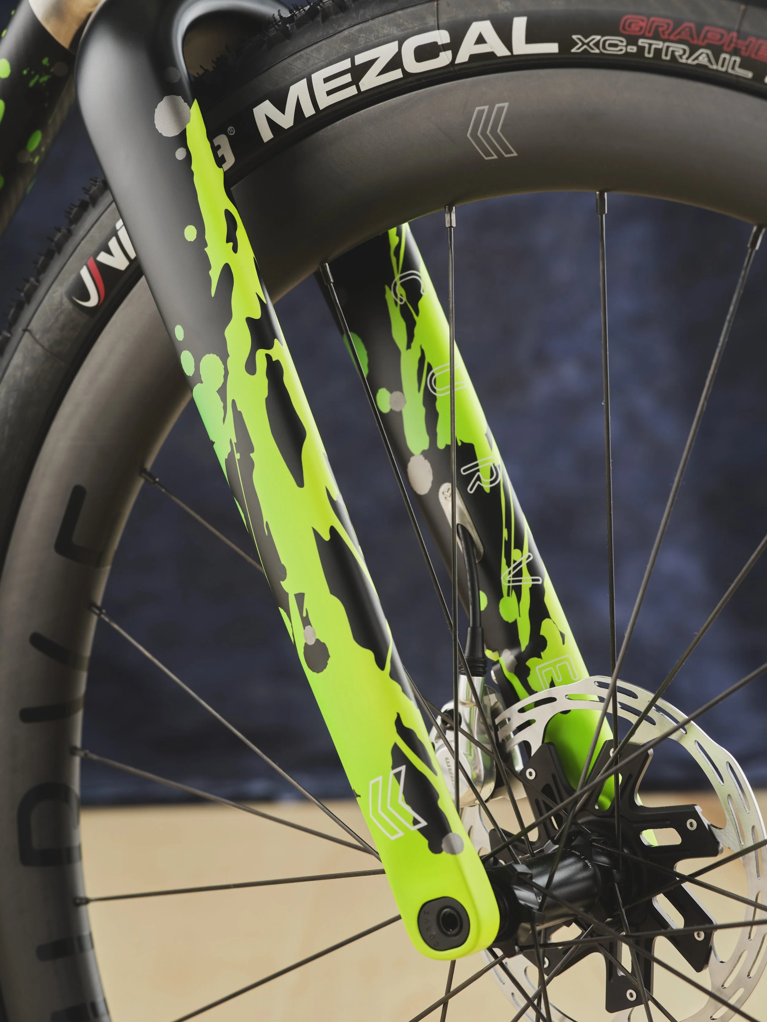 AG-BespokedDresden25-BestGravel-Curve-10.JPG