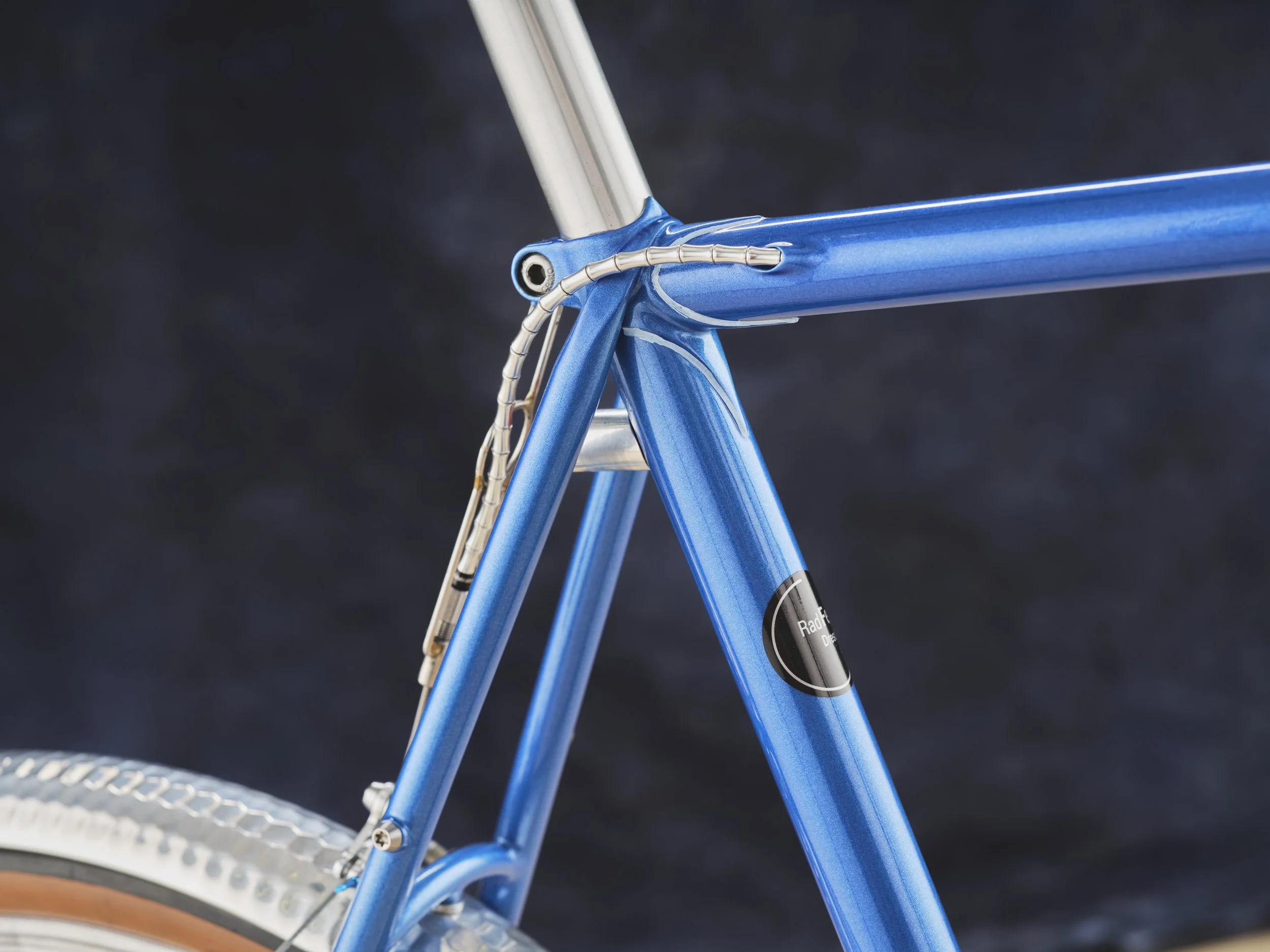AG-BespokedDresden25-BestShimanoRoadBike-Foerster-03.JPG