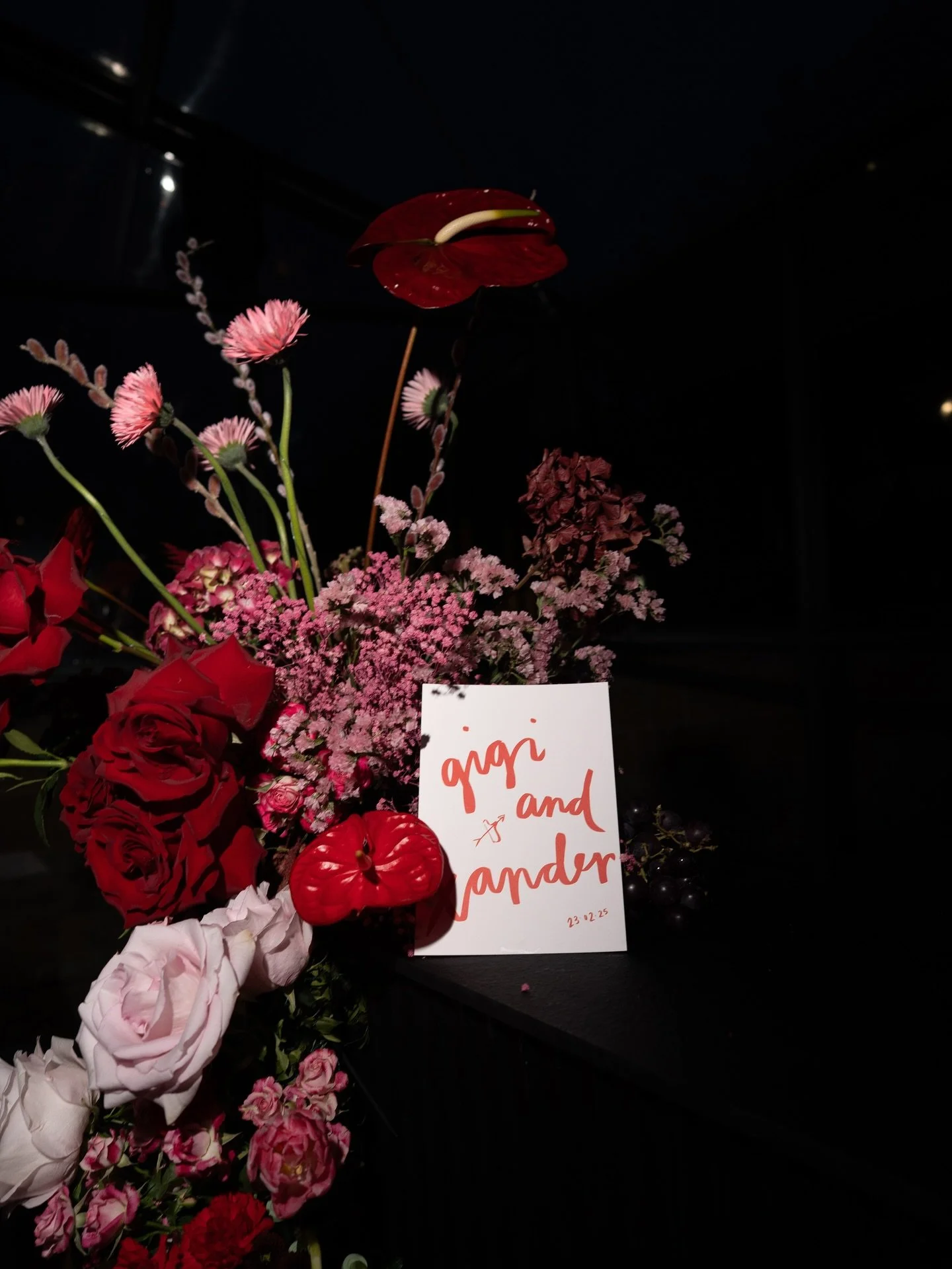 Gigi &amp; Xander &hearts;️ stationery designed for &lsquo;Modern Romance&rsquo; at Sudeley Castle in Feb. A gorgeously designed day - romantic, gothic, full of reds and pinks - fit for Cathy herself ❣️

Stylist, planner &amp; host @rebeccavalentined