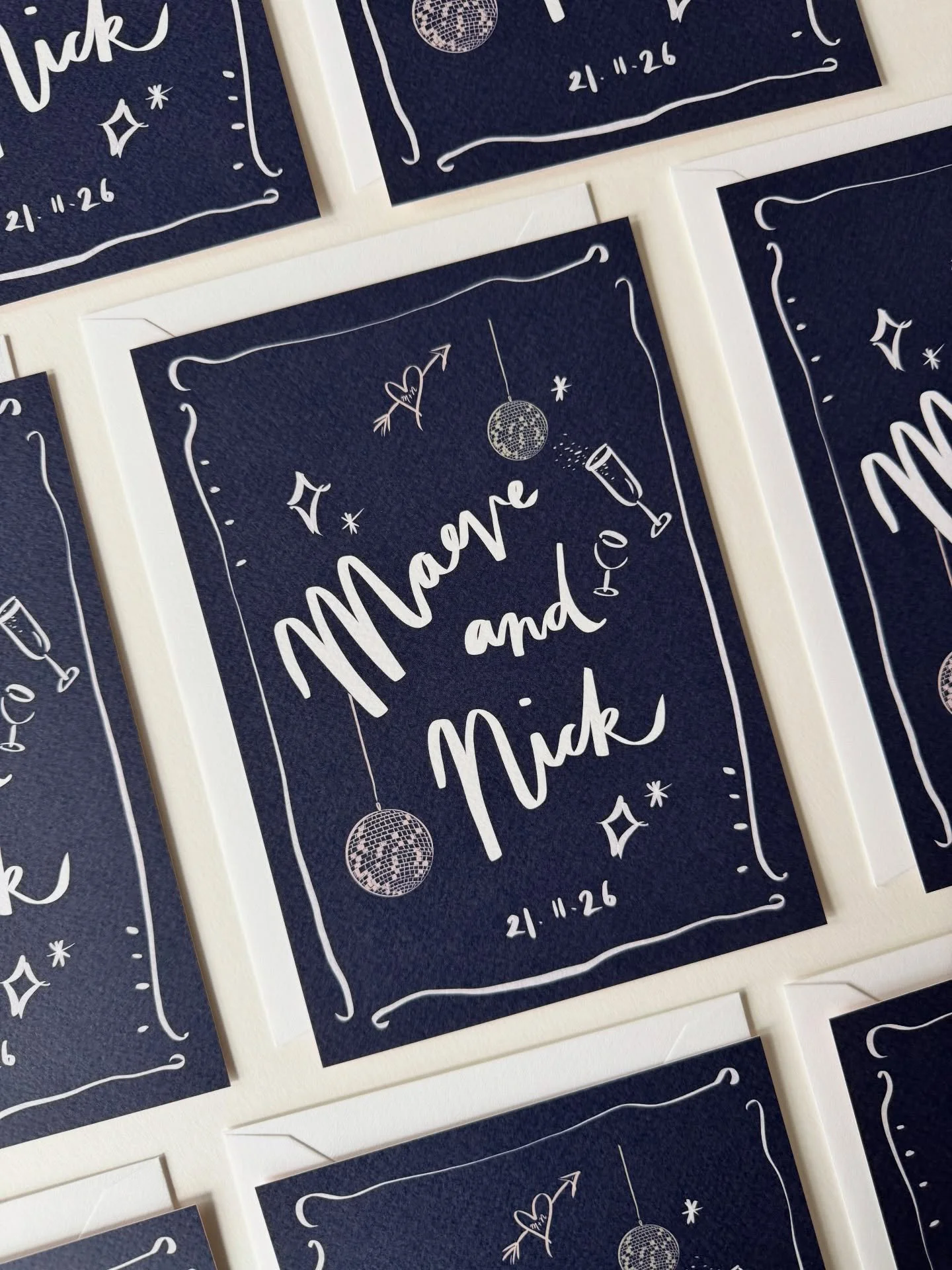 ✨ invites going out for a sparkly winter wedding 🪩🖤 obsessed with this illustrated invite back for Maeve &amp; Nick&rsquo;s London wedding in November. Printed on textured art paper for an extra &lsquo;hand painted&rsquo; feel 💘

.
.

Luxury winte