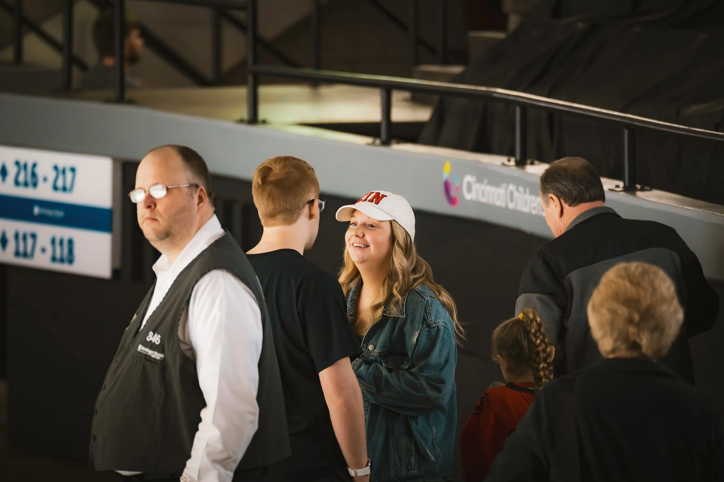 crowd-140.jpg