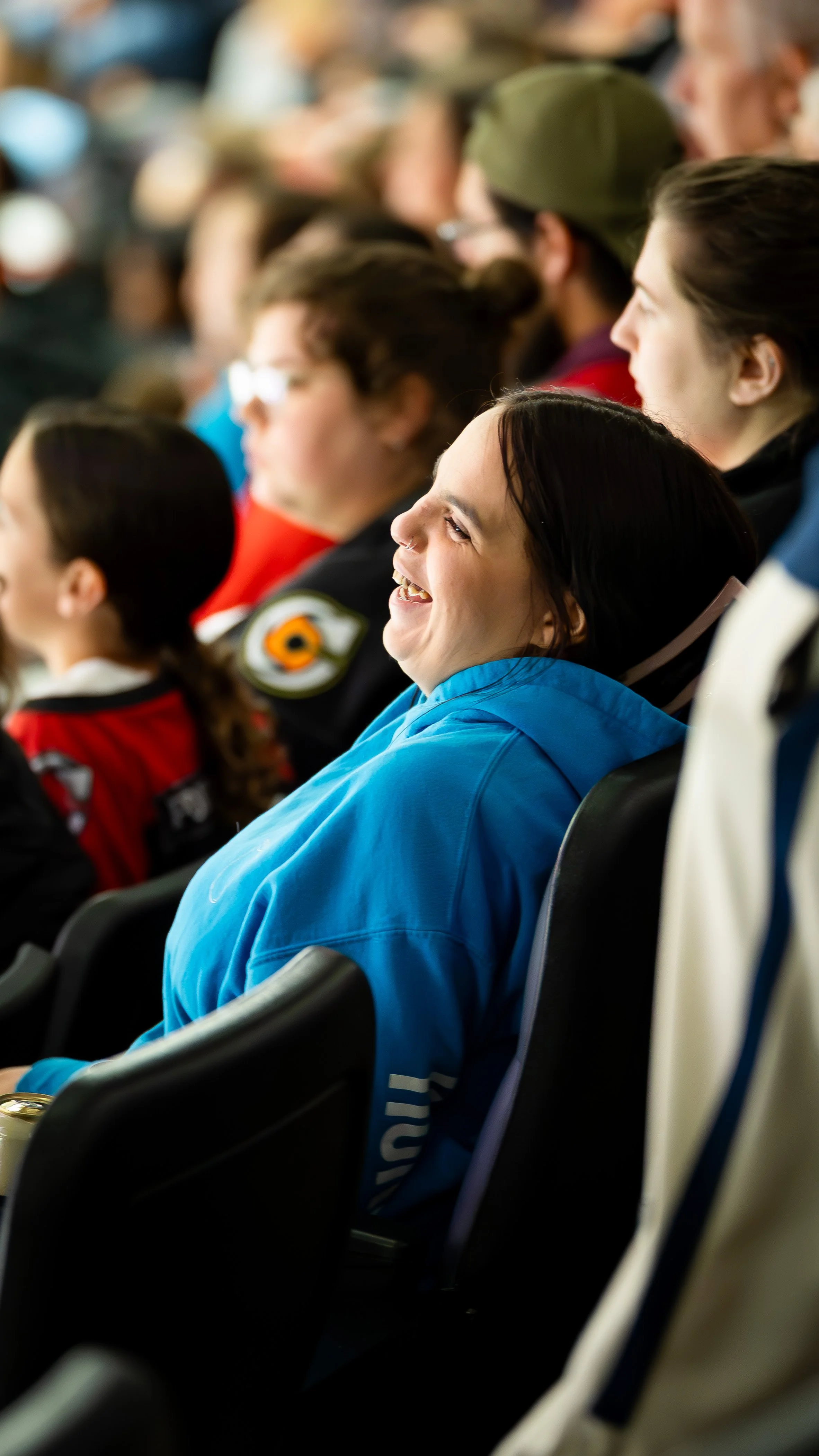 crowd-123.jpg