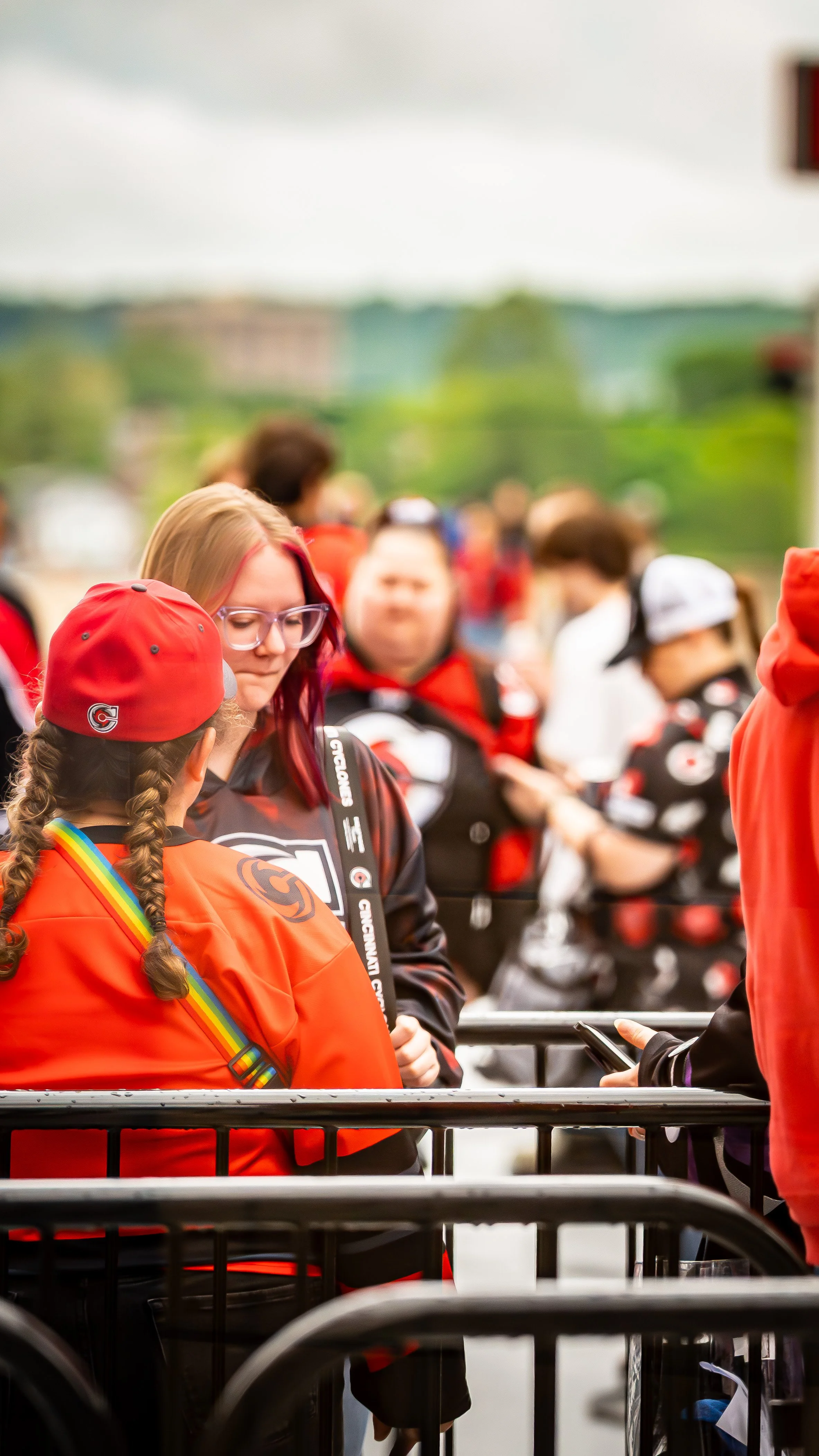 crowd-3.jpg