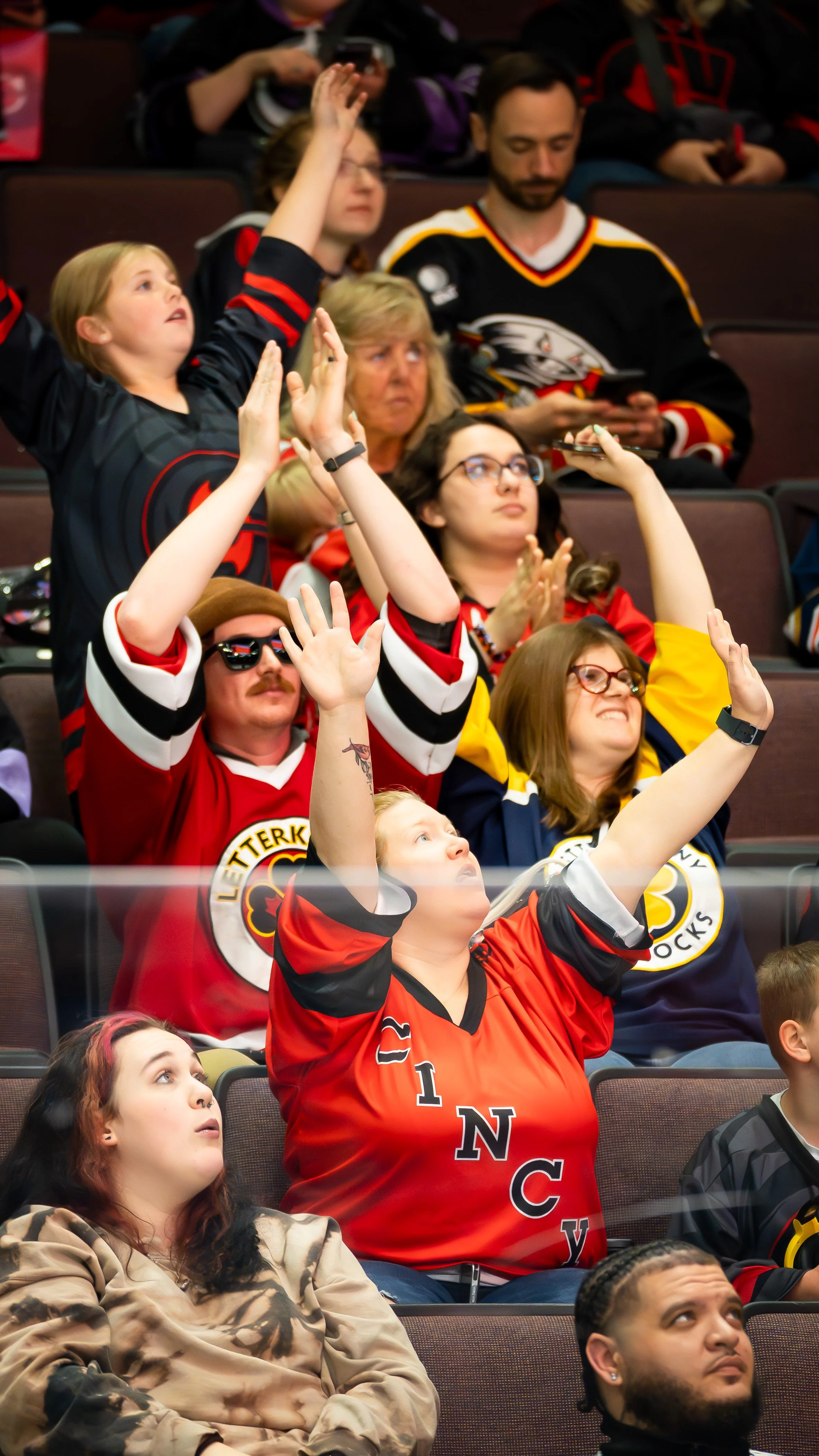 crowd-98.jpg